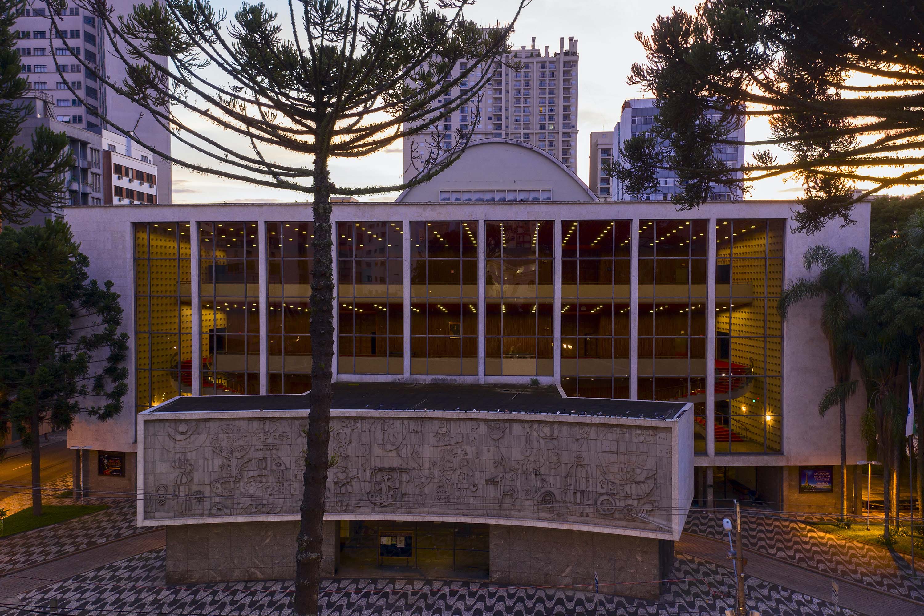 Centro Cultural Teatro Guaíra. Foto Maringas Maciel