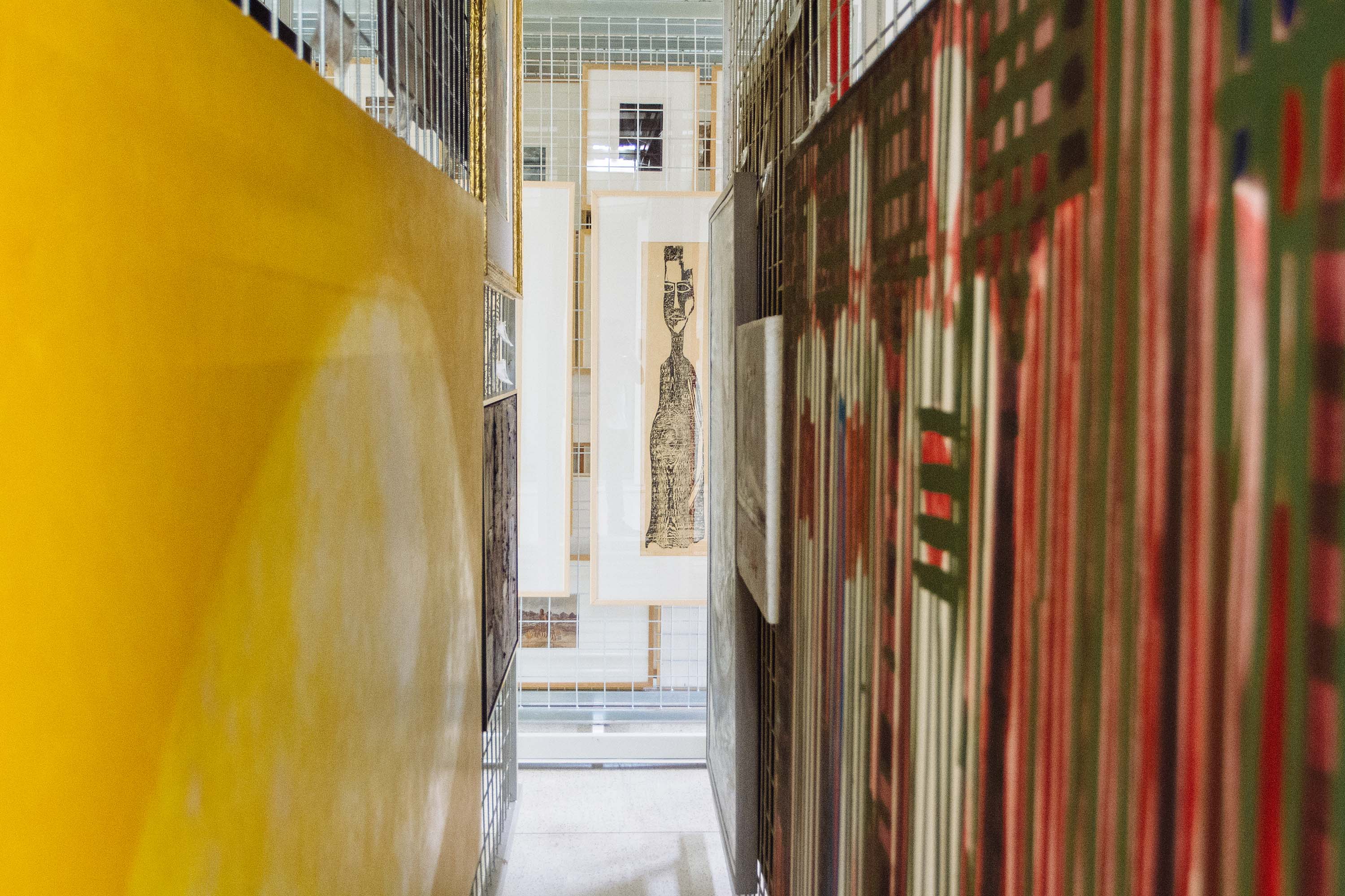 Trabalho de conservação das obras do MON segue intenso durante a quarentena. Foto Marcio Pimenta