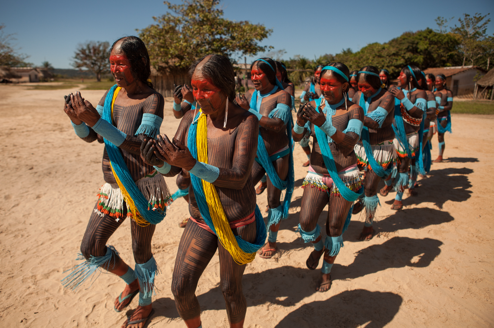 Oficina de pintura corporal “Jenipapo, pintura corporal e grafismos Mebêngôkre-Kayapó”.