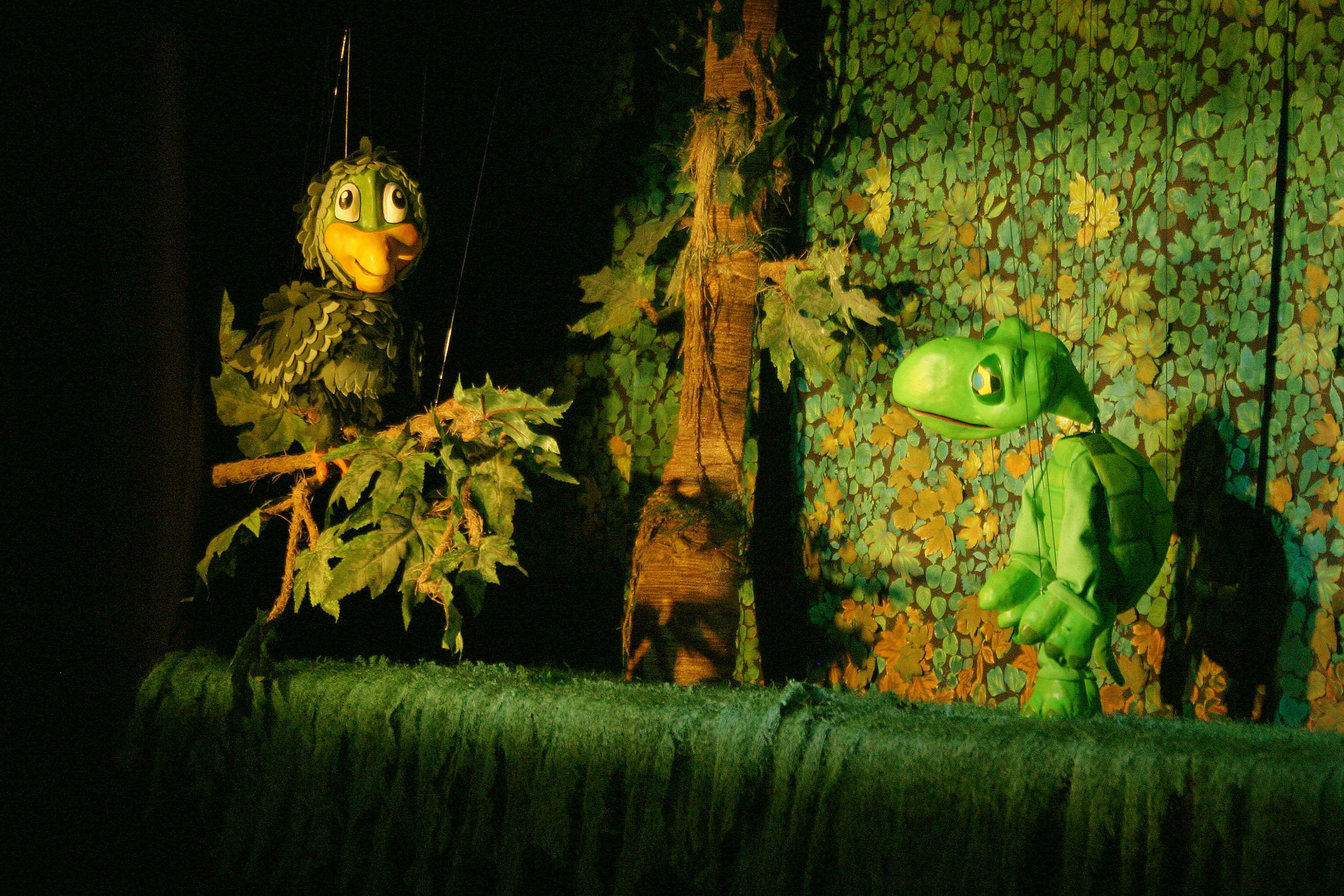 Maratona conta com apresentações de 25 companhias paranaenses -