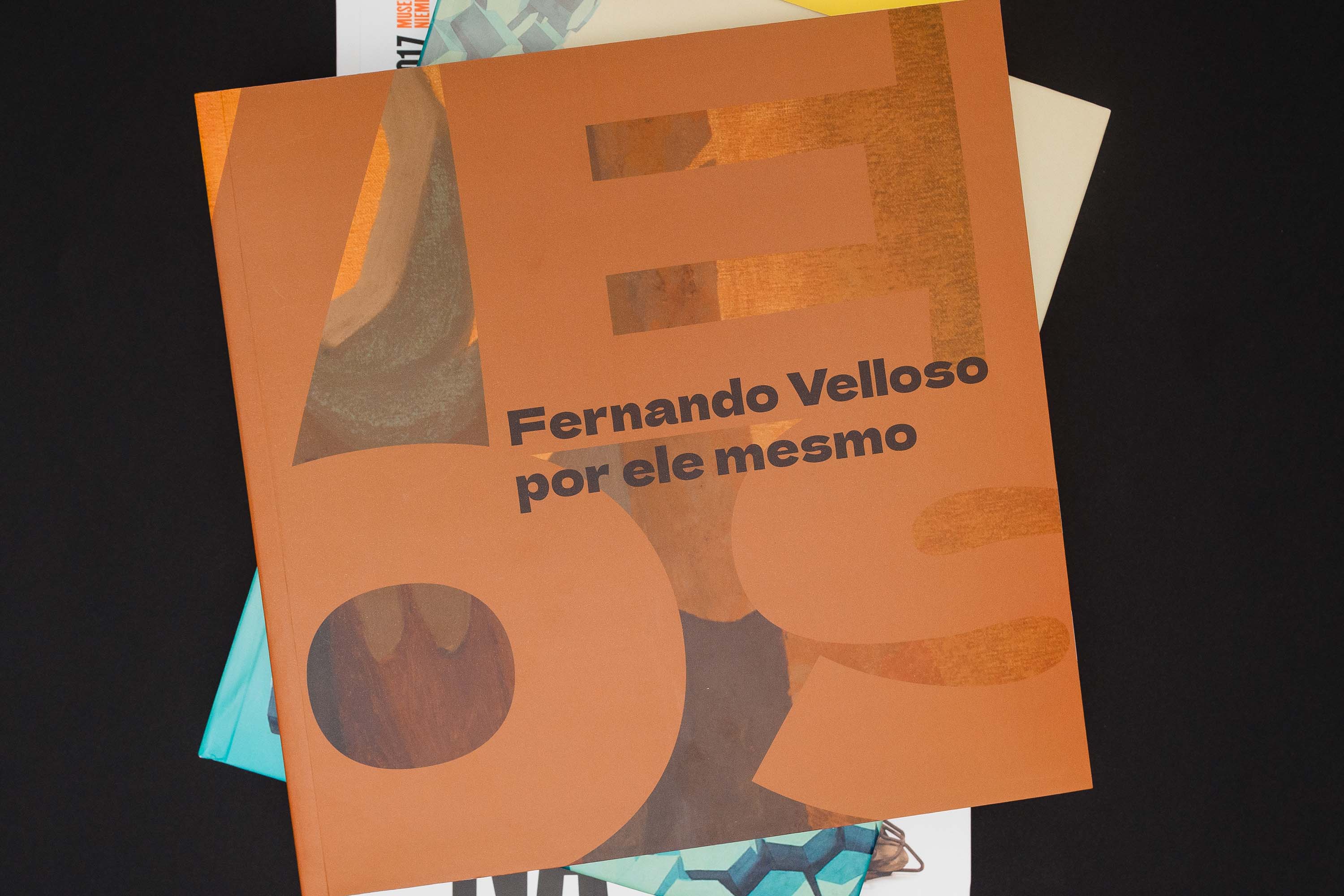 Catálogos de exposições do MON