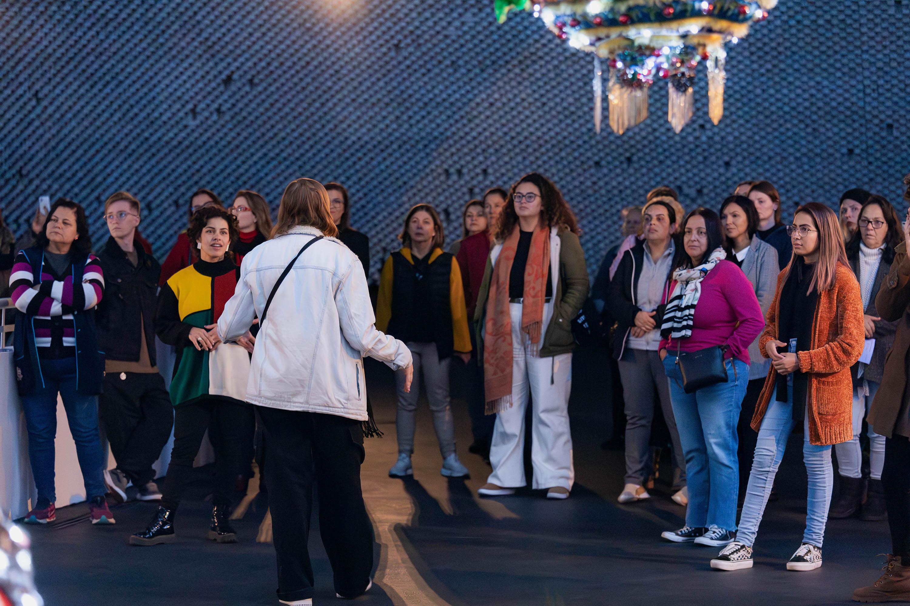 MON realiza encontro para educadores na mostra “Antes e agora, longe e aqui dentro”