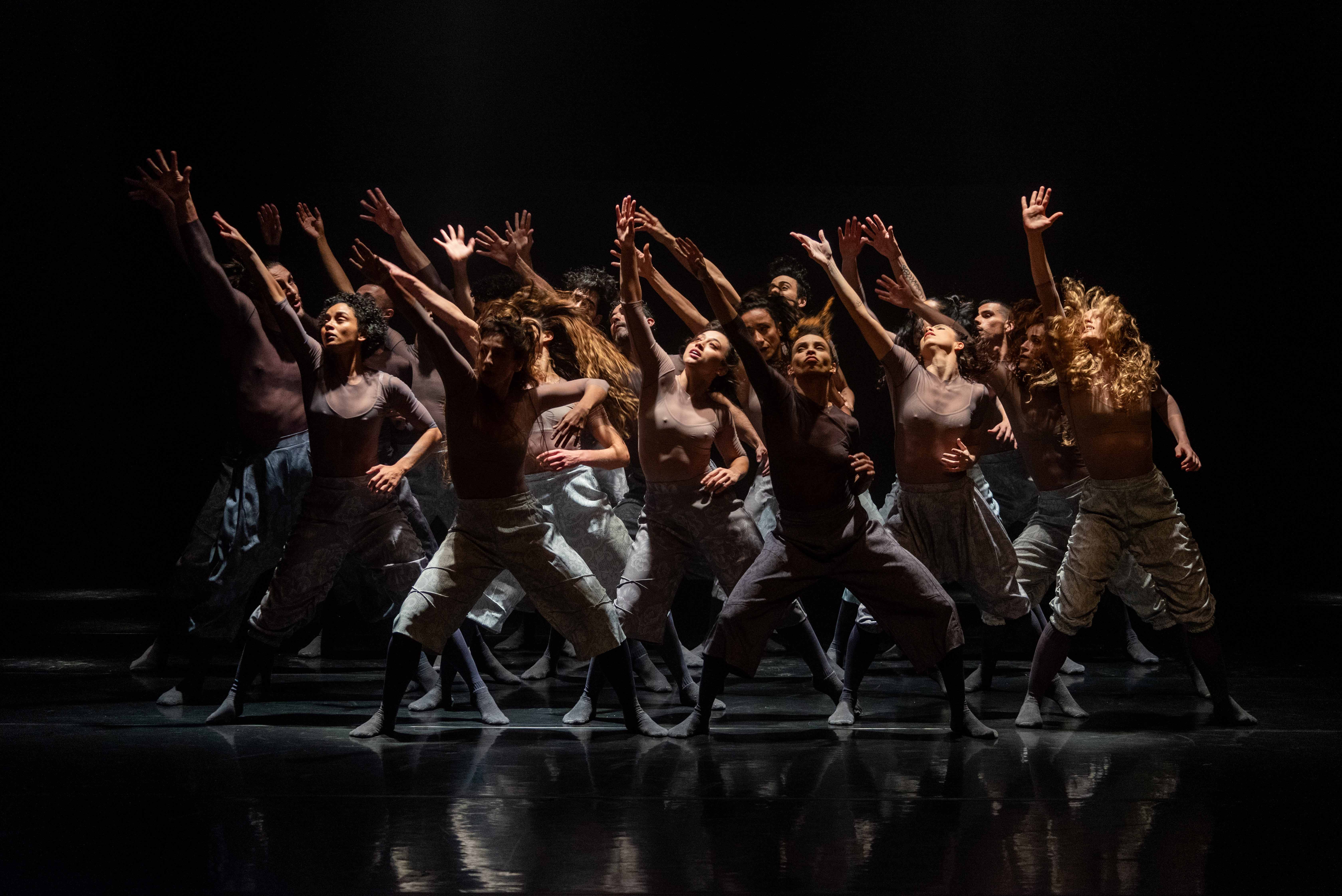 Balé Teatro Guaíra continua turnê pelo Paraná, agora por Apucarana e Maringá