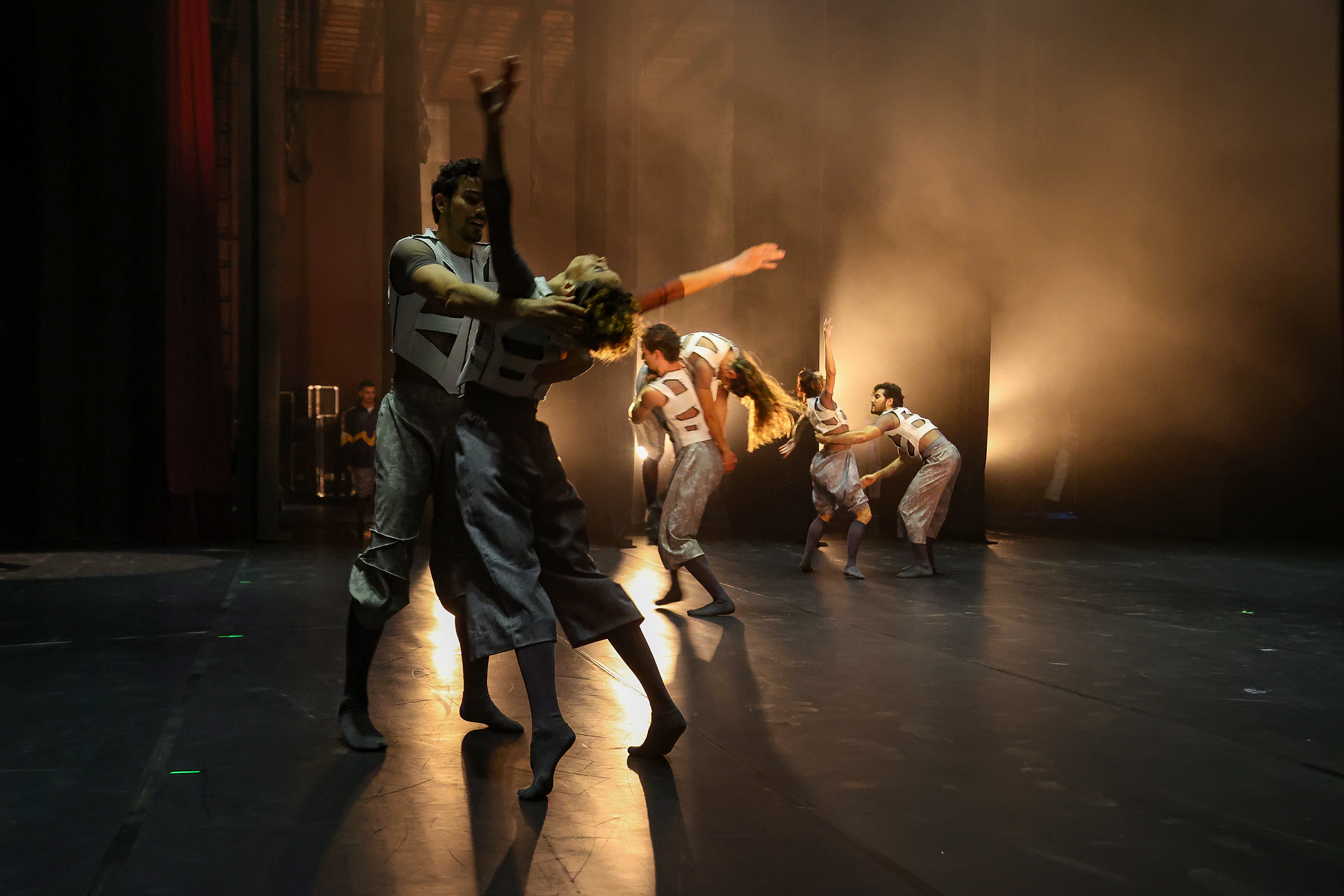 BALÉ TEATRO GUAÍRA – No mês passado, o espetáculo “Contraponto” foi uma das atrações de um festival de dança na Dinamarca.