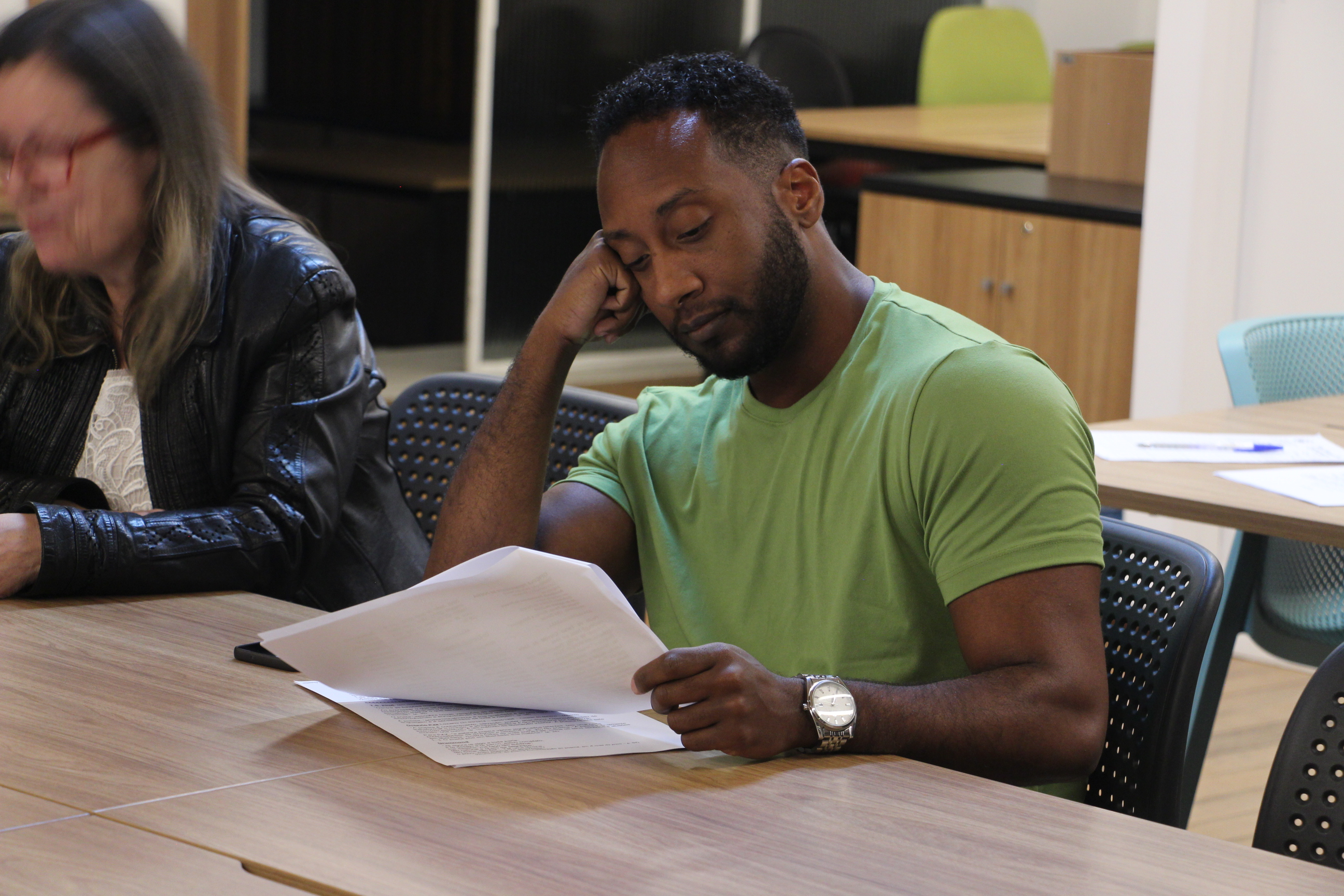 Nando Reis, sertanejos, peças teatrais e novas exposições no MON: confira a agenda cultural