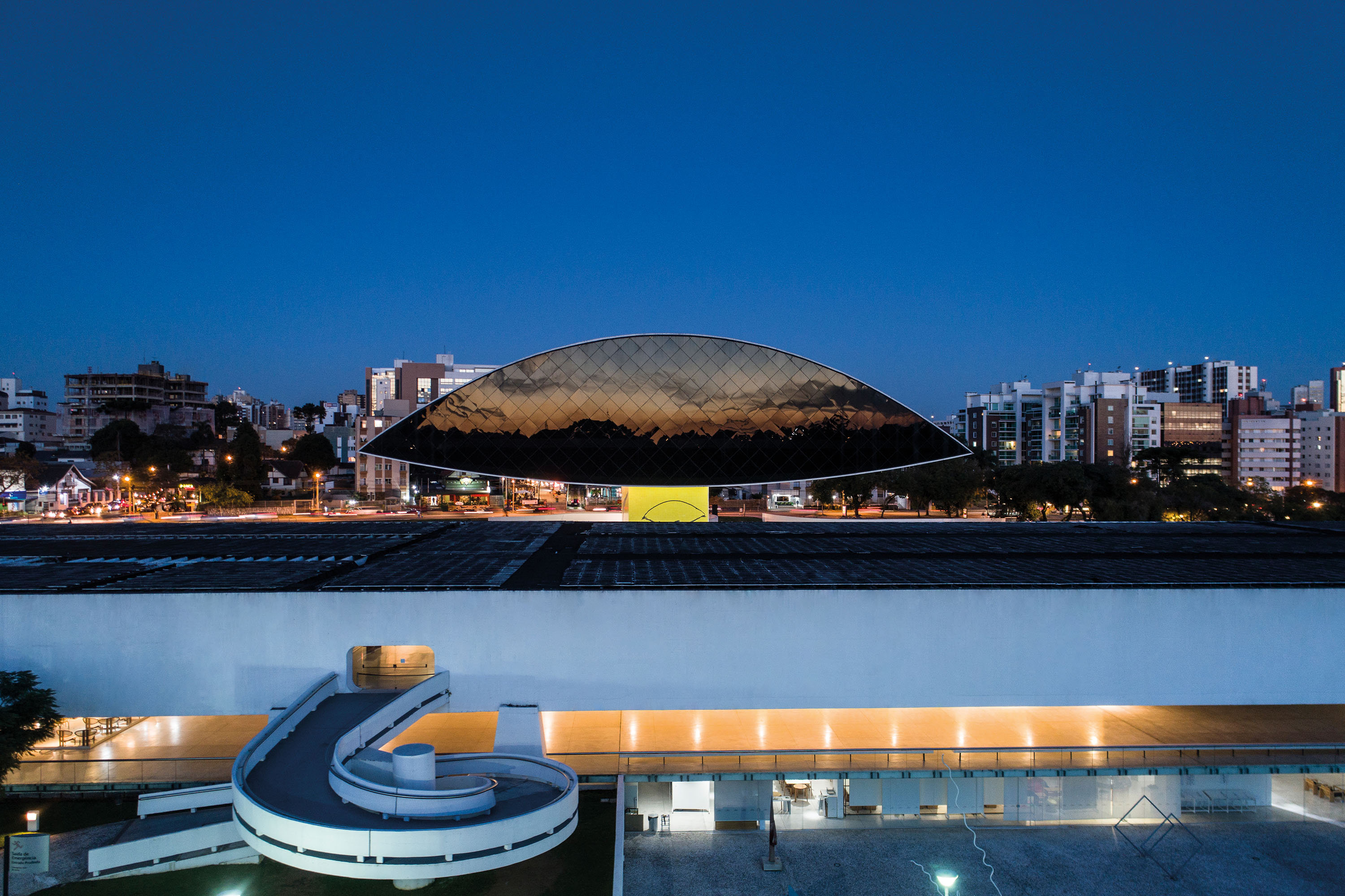 Exposição O Olho da Noite