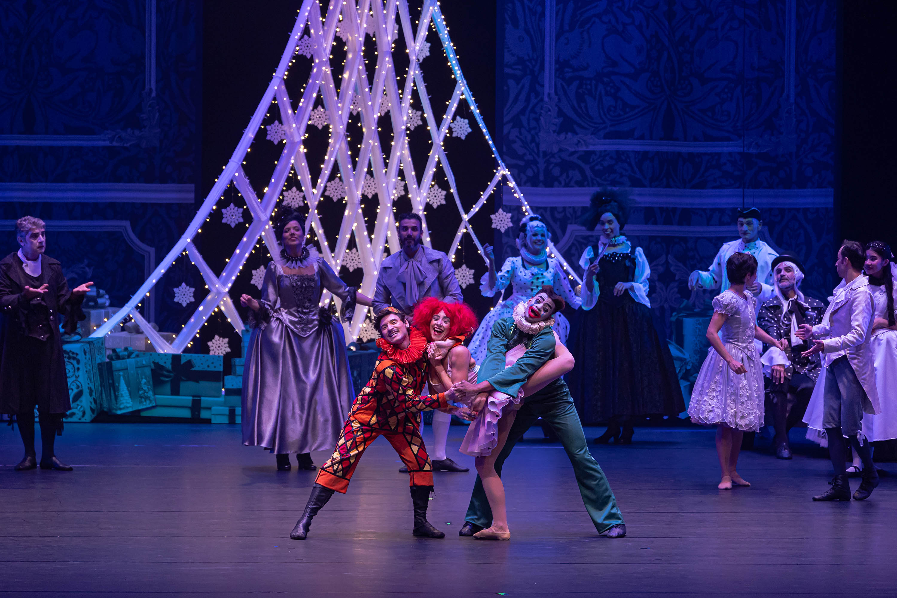 O Quebra-Nozes leva a magia do Natal ao palco do Teatro Guaíra e fecha calendário de 2024