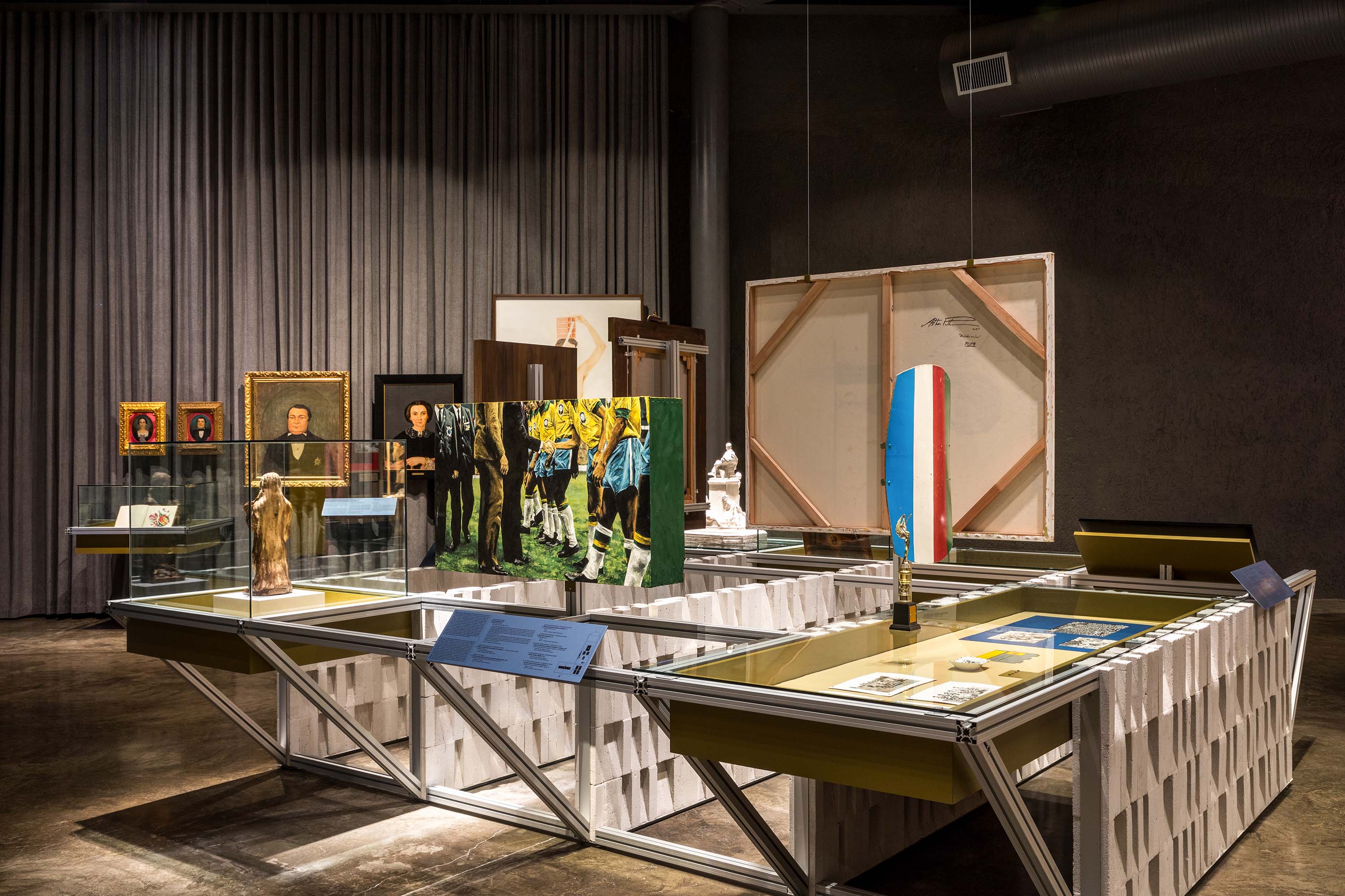 Volta da Orquestra, Bakun no MON, Ney Matogrosso e "Lenda das Cataratas" agitam a agenda cultural