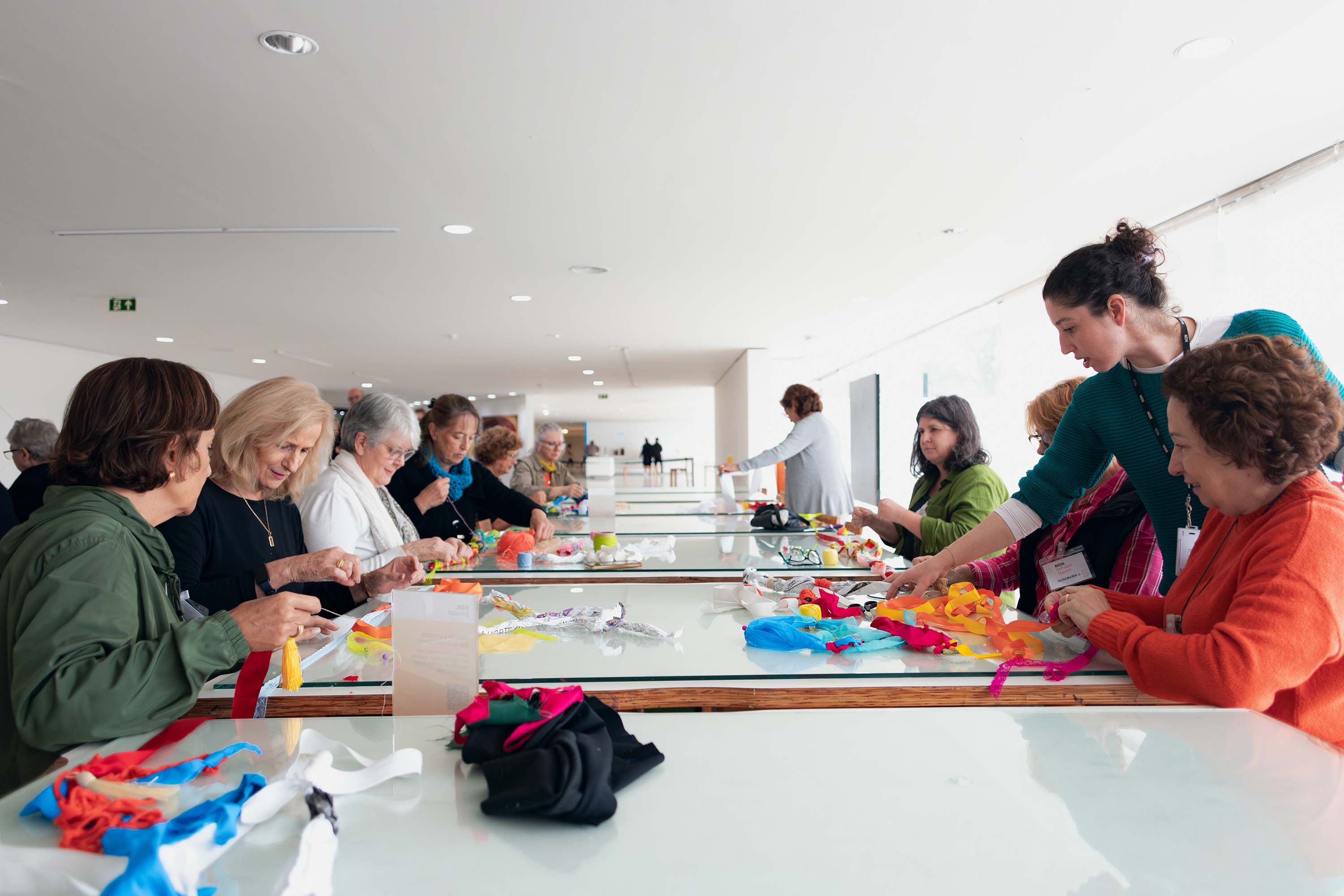 MON promove laboratório sobre esculturas para o público maior de 60 anos
