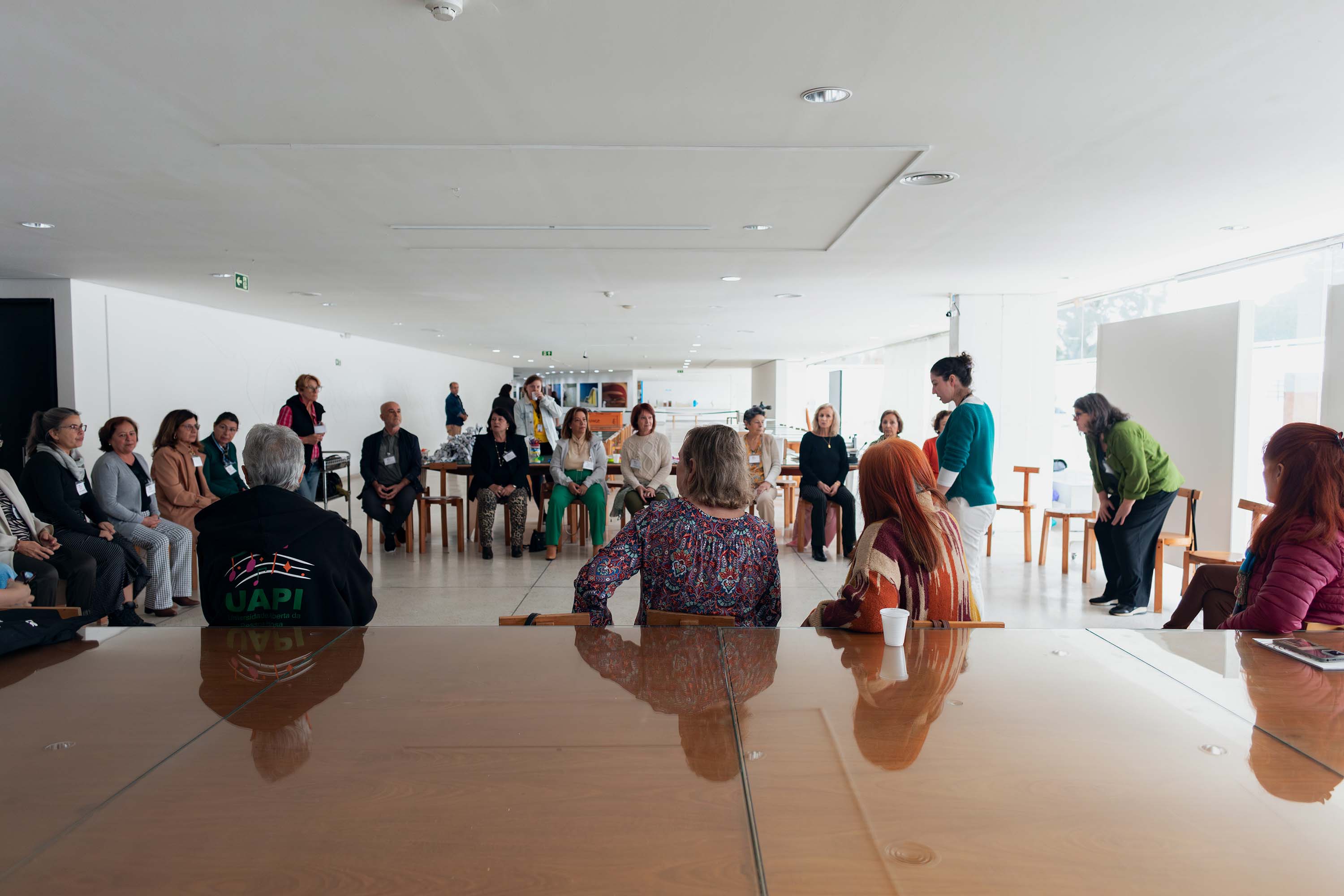 MON promove laboratório sobre esculturas para o público maior de 60 anos