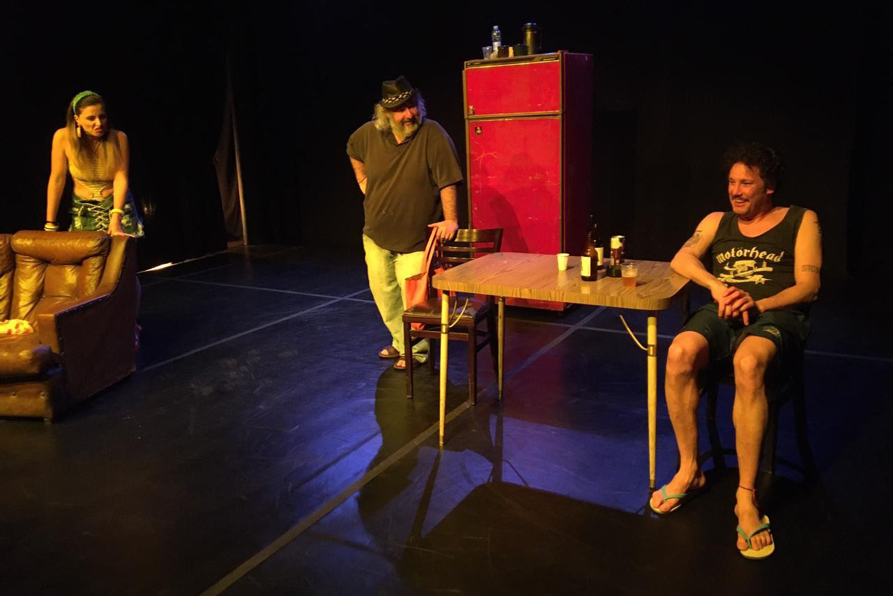 Peças do Cemitério de Automóveis ocupam a Mostra Fringe no Teatro Guaíra