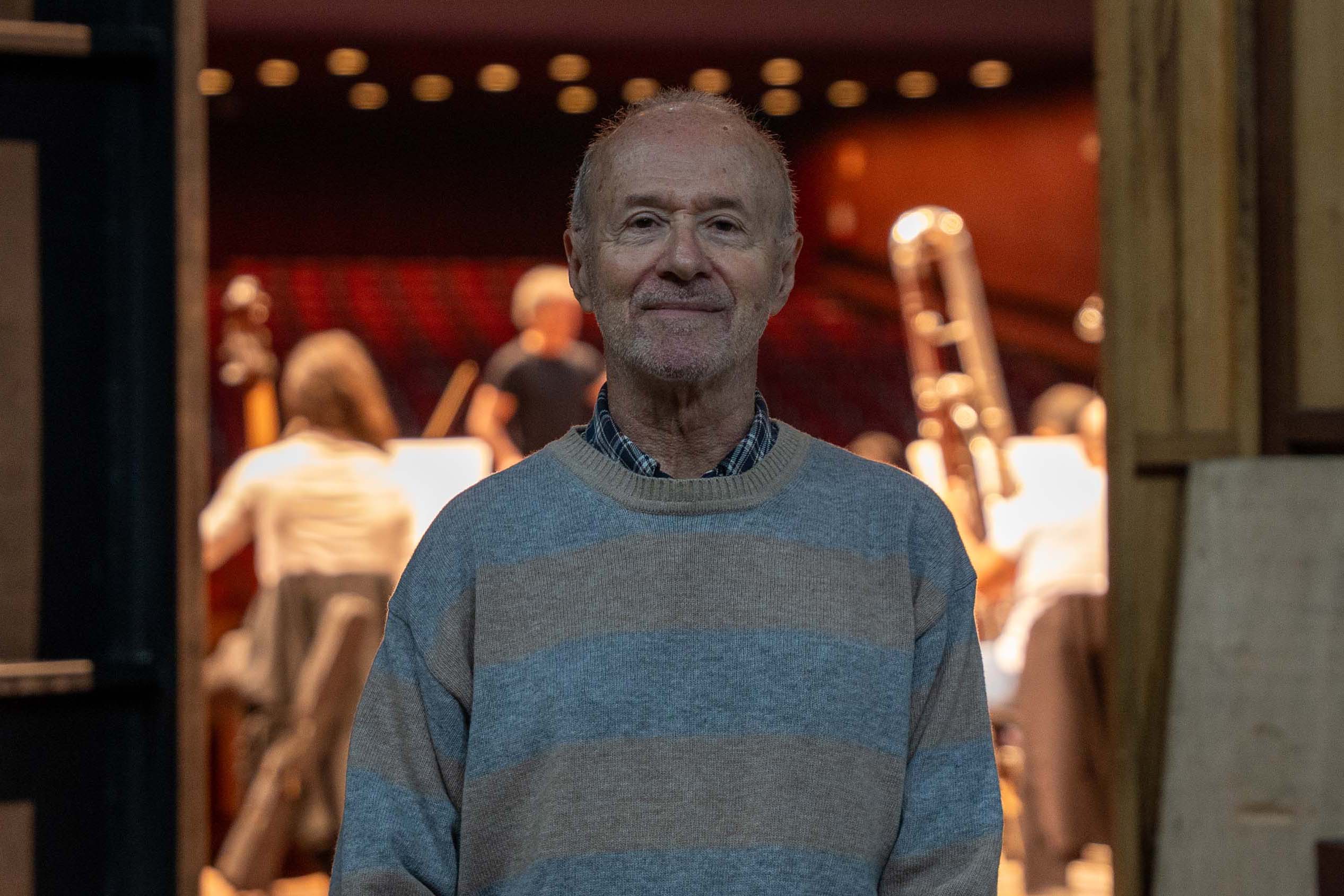 De elefanta a pilha de currículos para a escolha do 1º maestro: os causos da Orquestra Sinfônica