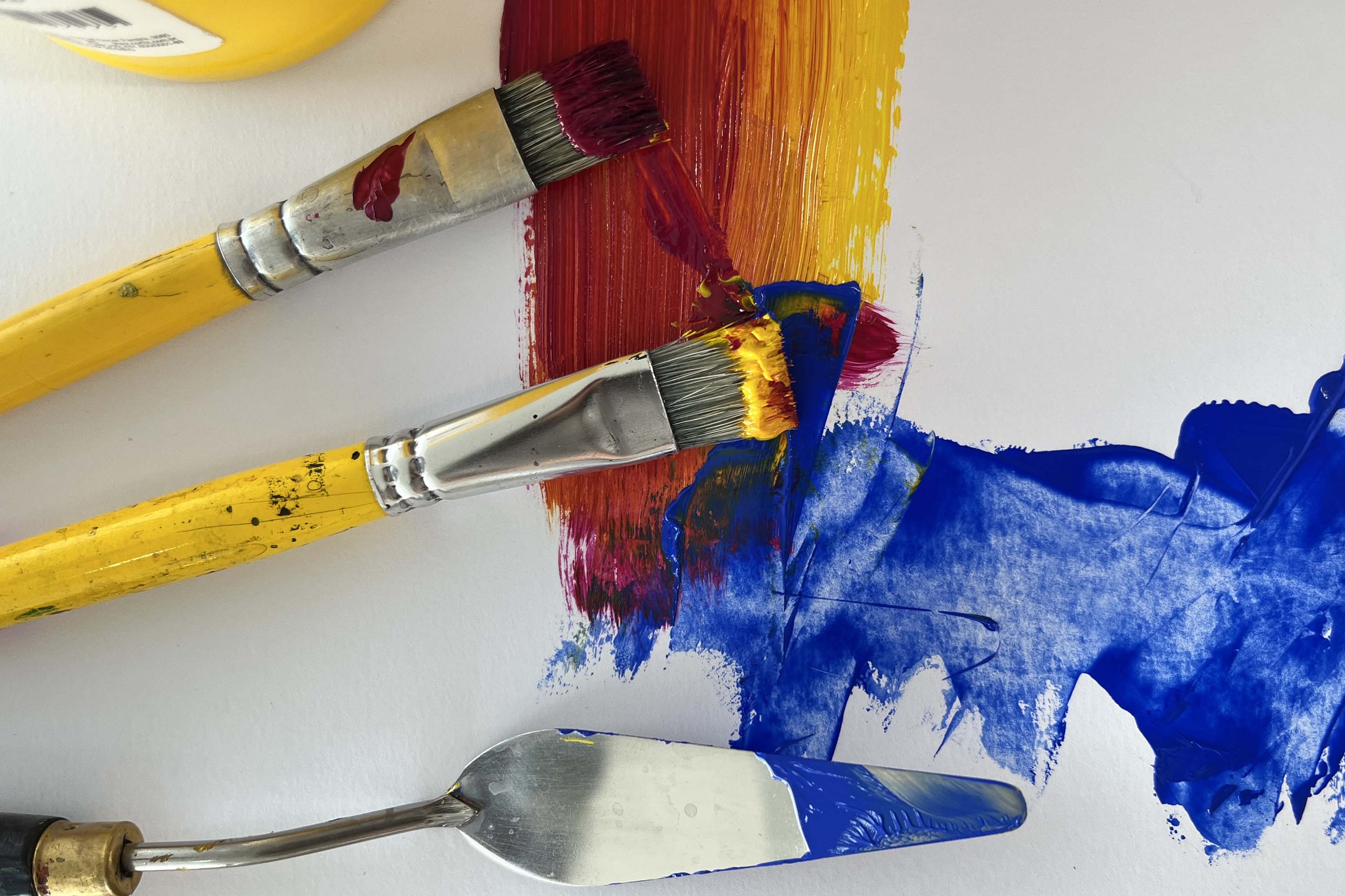 MON promove oficina de pintura com o artista Ronald Simon