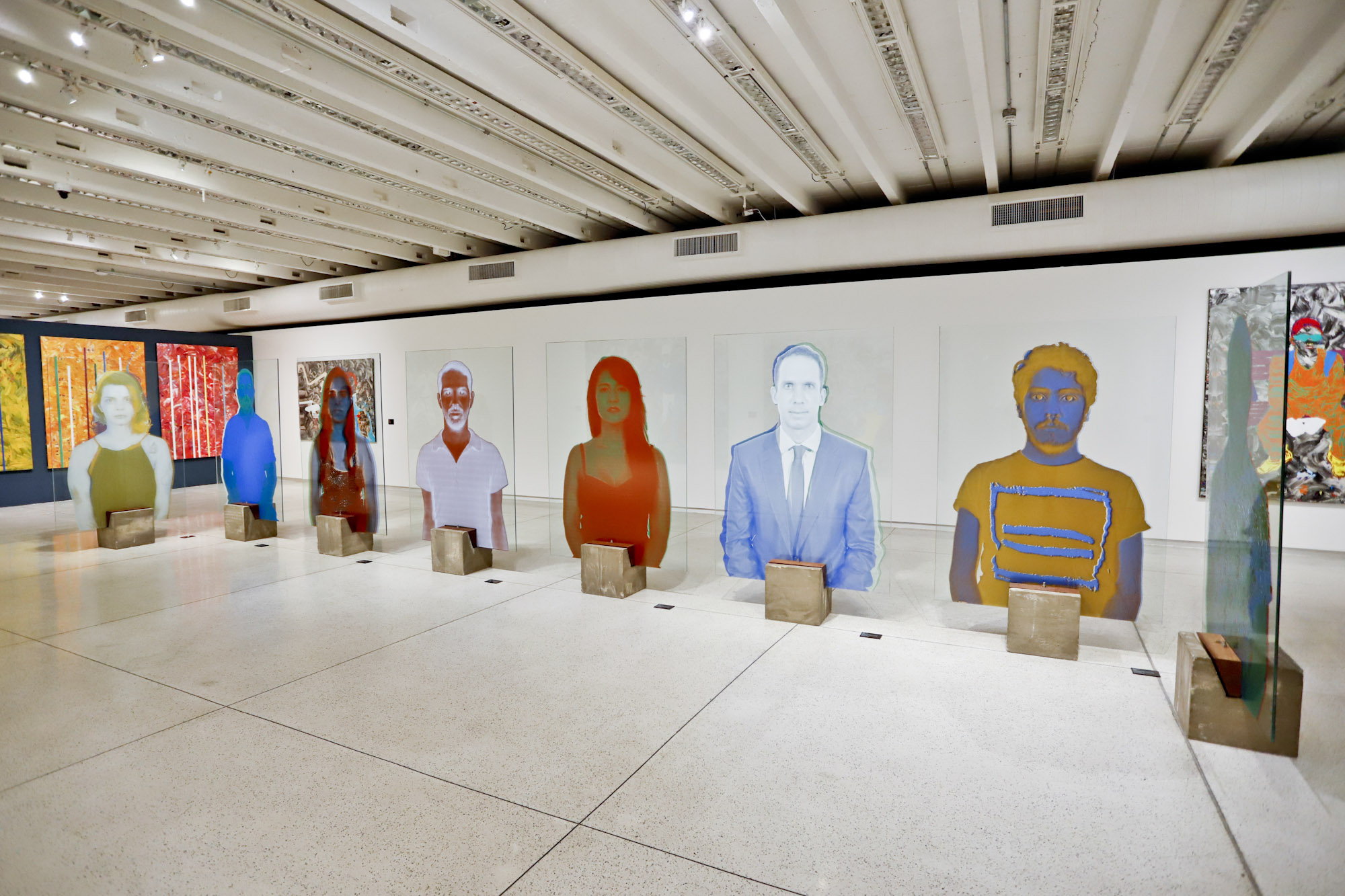 Exposição do artista Alex Flemming fica em cartaz até domingo no MON