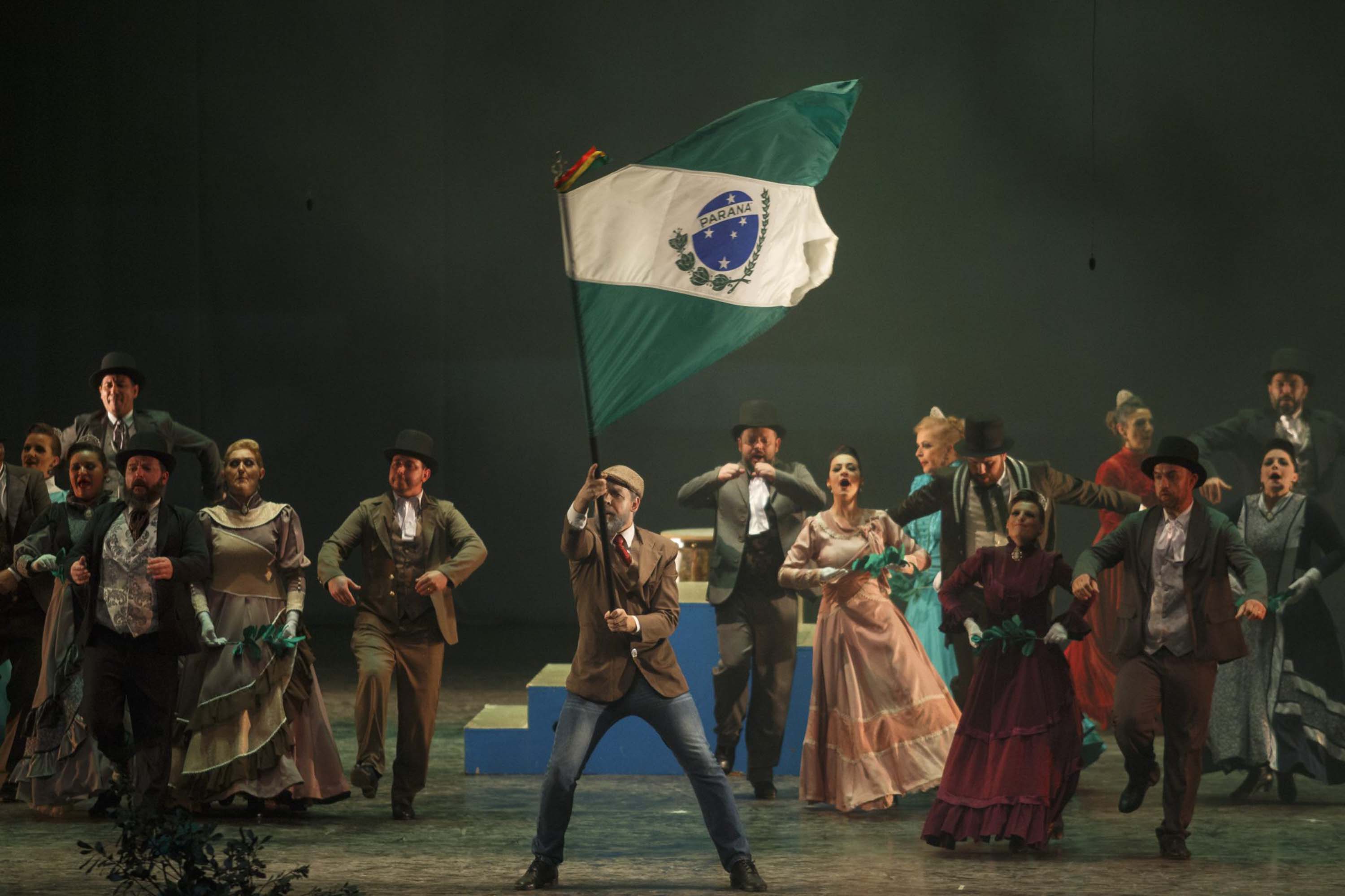 Apoiado pelo Estado, Festival Folclórico e de Etnias do Paraná une cultura e turismo