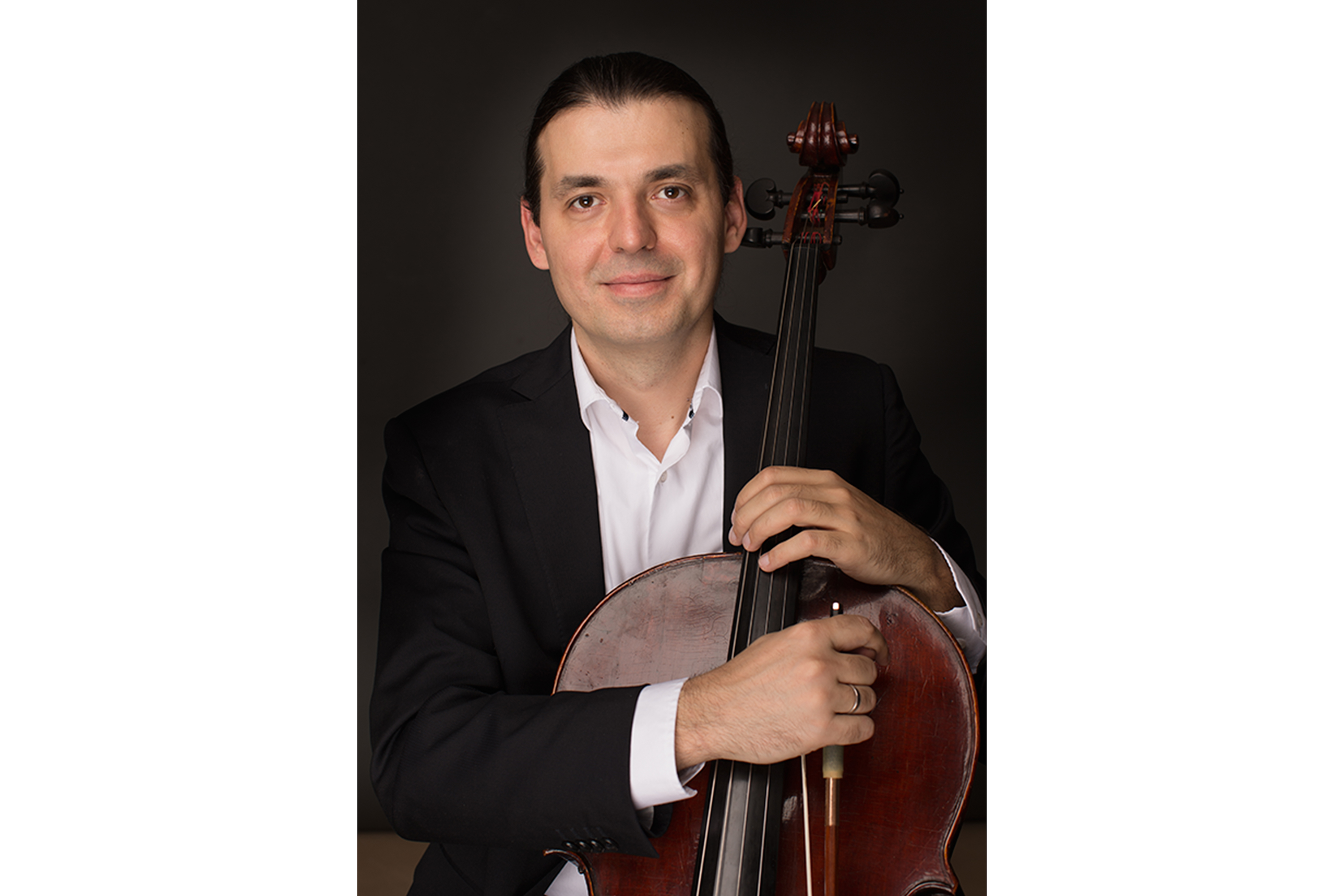 Orquestra Sinfônica apresenta no domingo concerto com obras de Schumann e Bartók. Na foto, Viktor Uzur