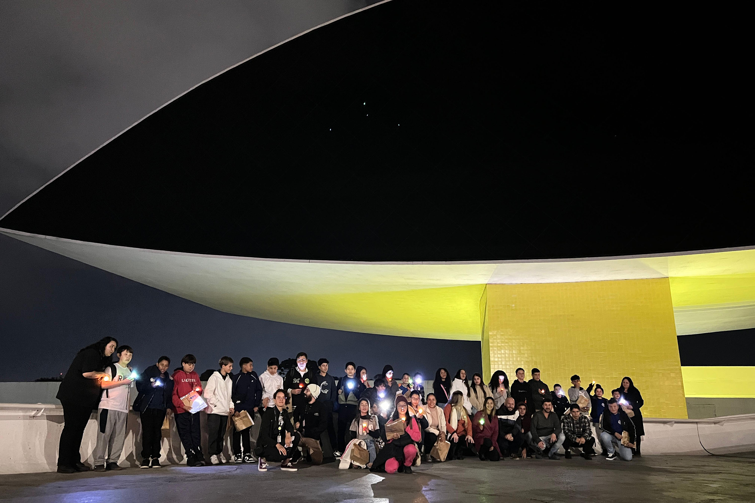 Edição gratuita: Museu Oscar Niemeyer promove “Uma Noite no MON” para alunos de Curitiba