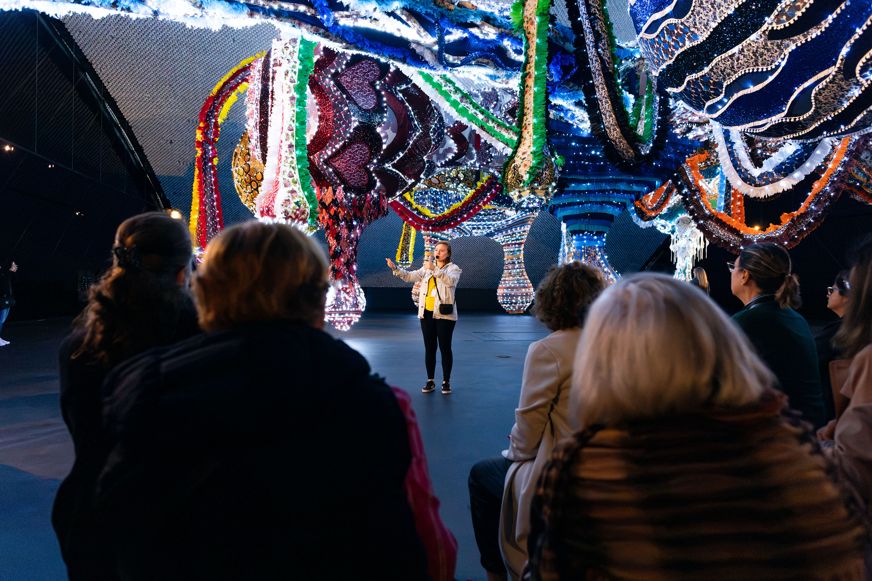 Arquitetura, acervo e exposições: MON inicia visitas guiadas todas as sextas-feiras