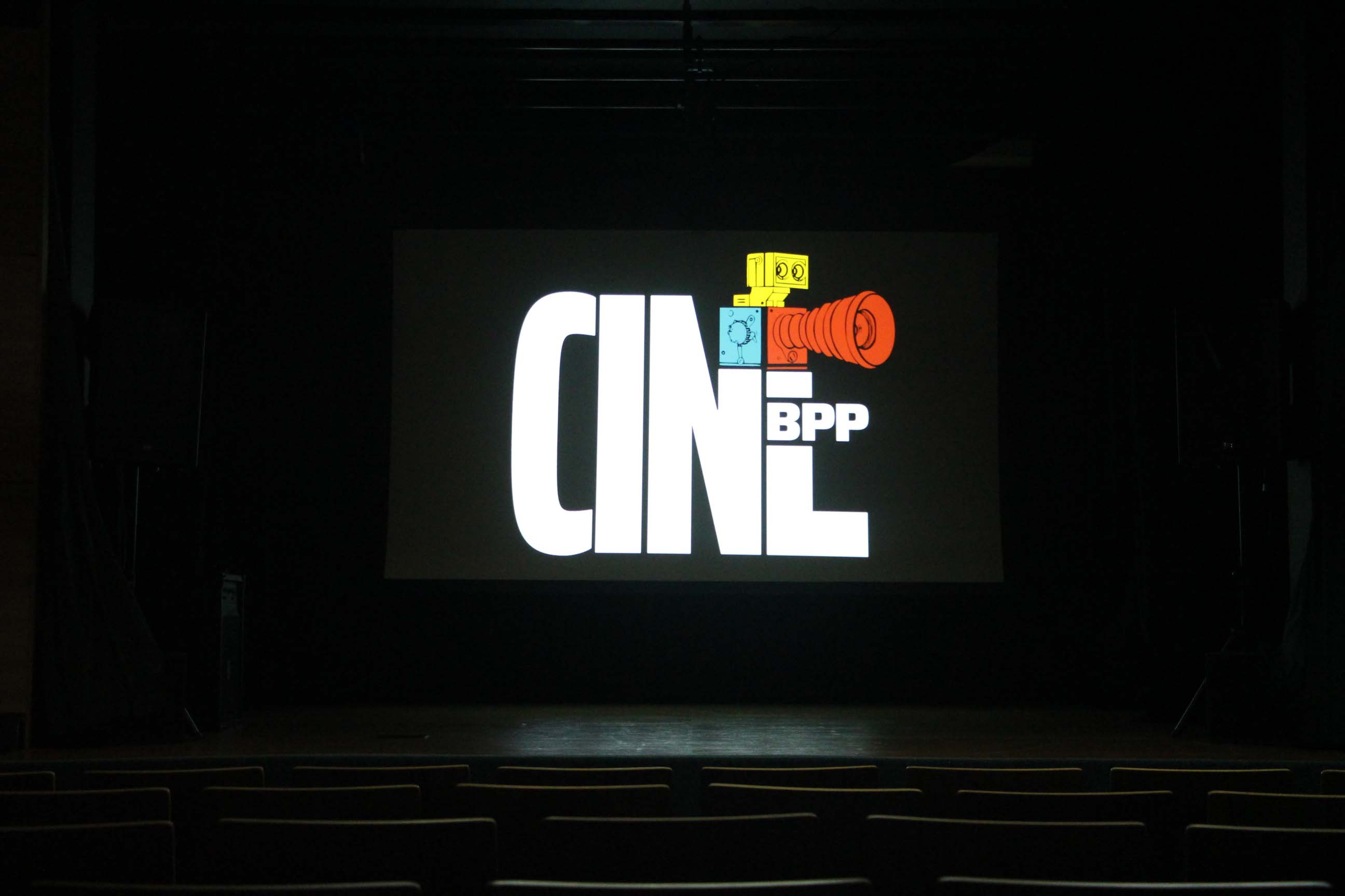 Biblioteca Pública do Paraná (BPP) - Cine BPP - Bate-papo seguido de exibição do documentário “O Sal da Terra” (2015), de Juliano Salgado e Wim Wenders, sobre a trajetória do fotógrafo brasileiro Sebastião Salgado