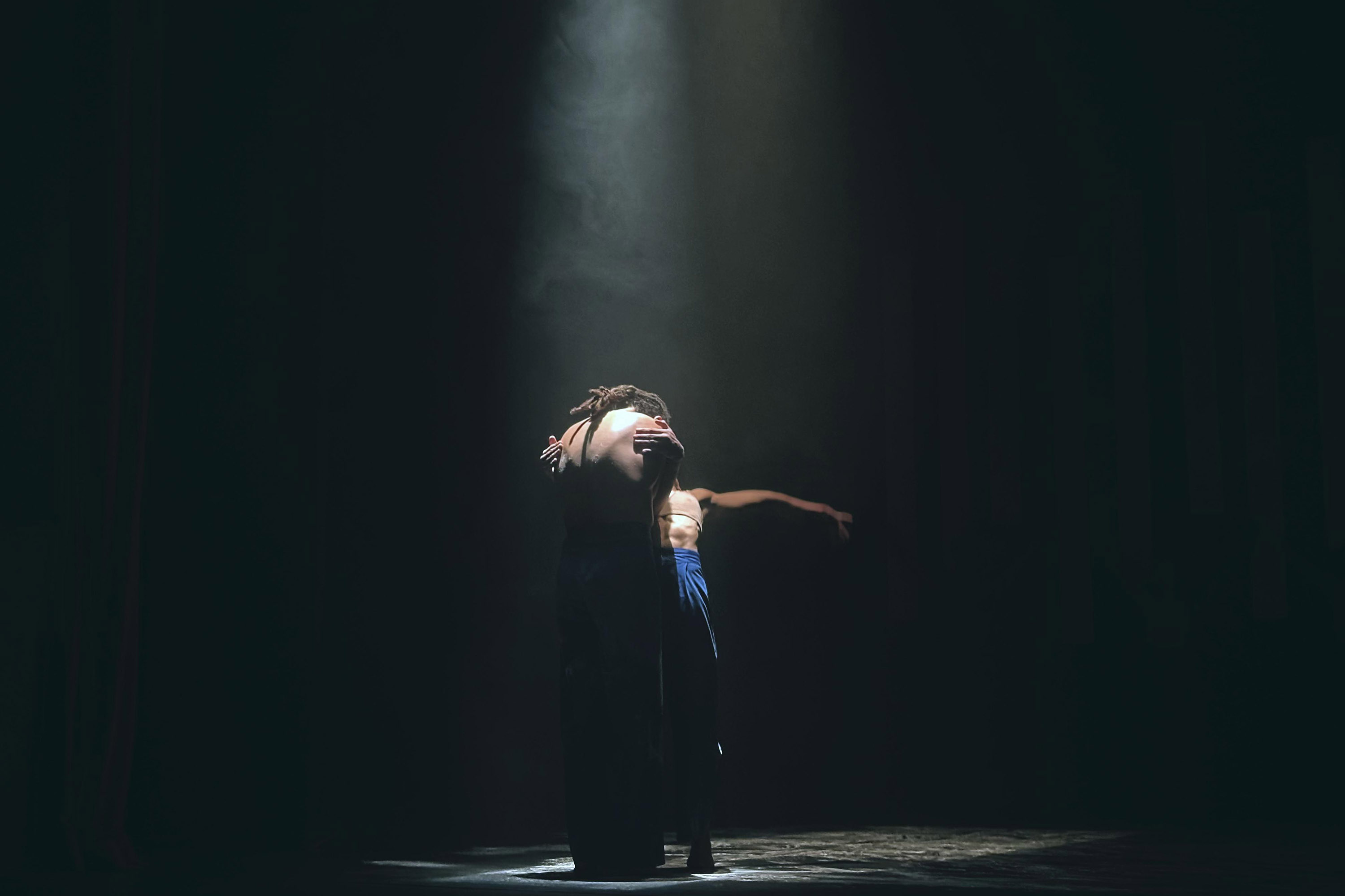 Balé Teatro Guaíra lota apresentações em Jacarezinho e emociona público do 20º EnCena