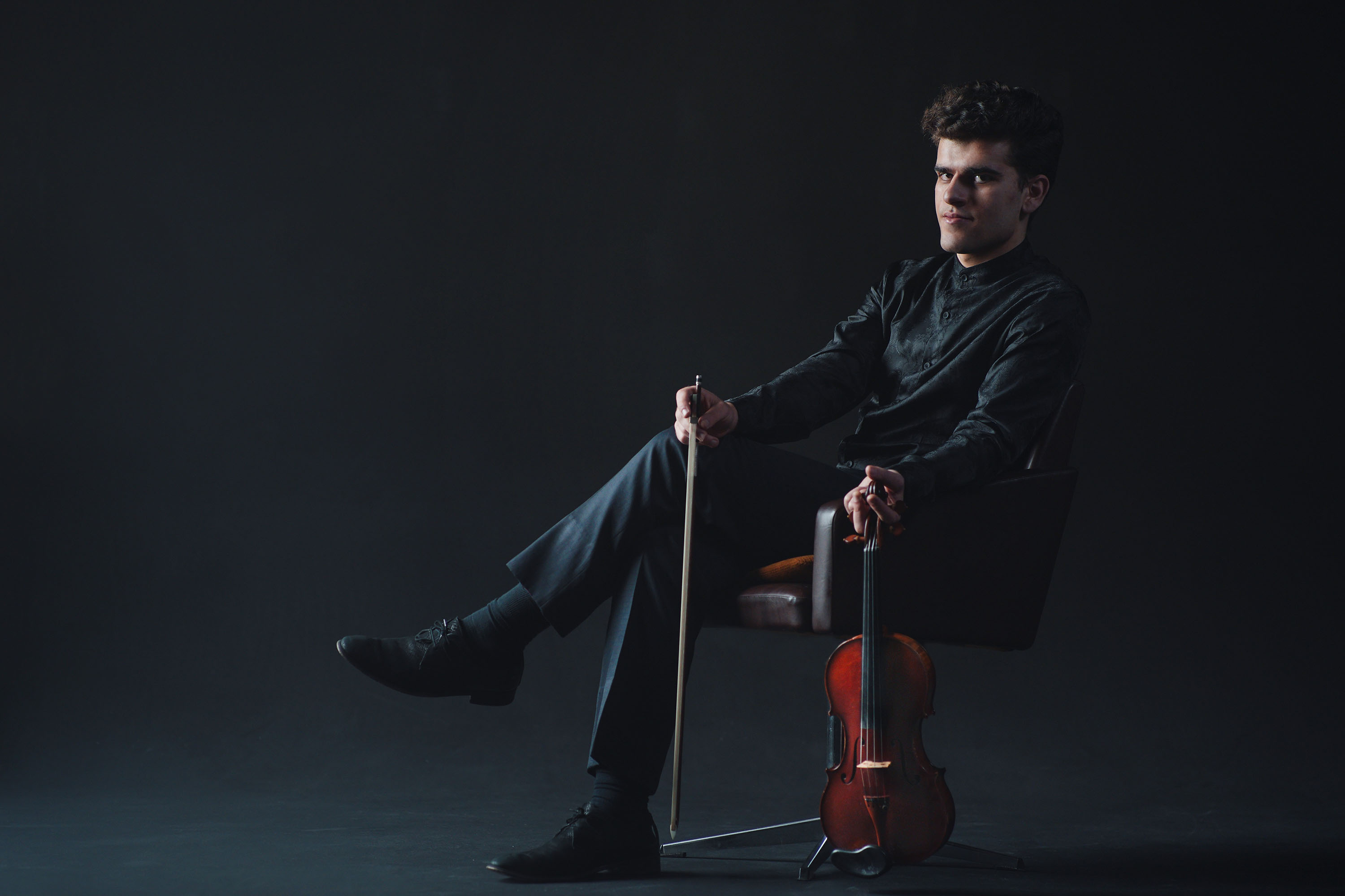 Centro Cultural Teatro Guaíra -  Orquestra Sinfônica do Paraná sobe ao palco do Auditório Bento Munhoz da Rocha Neto (Guairão) para homenagear a genialidade de Sergei Prokofiev, um dos maiores compositores do século XX. -  Solista convidado Guido Sant’Anna