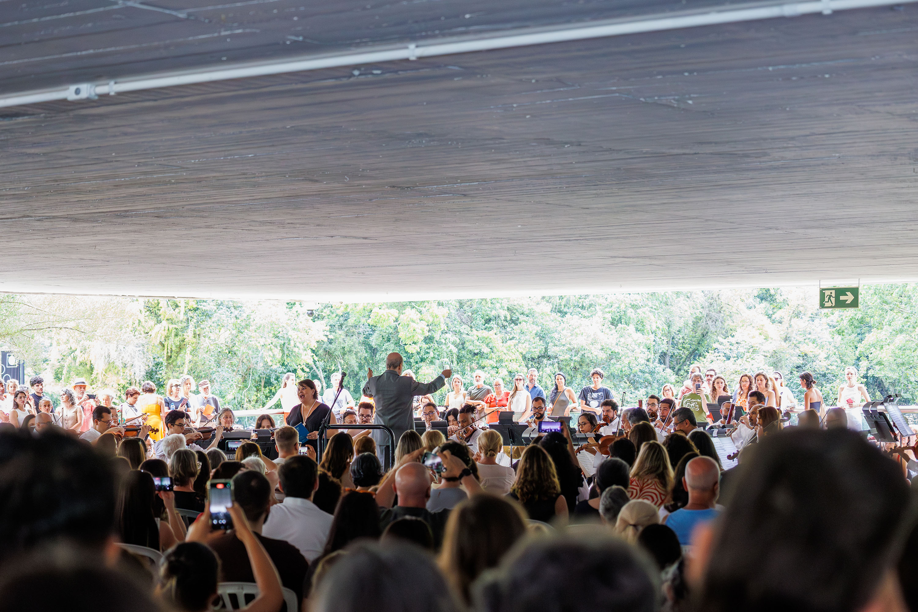 Centro Cultural Teatro Guaíra -  Museu Oscar Niemeyer (R. Mal. Hermes, 999 - Centro Cívico, Curitiba) - Concerto | 4a Série Osp No Museu Oscar Niemeyer: "Mostly Mozart" – A Orquestra Sinfônica do Paraná (OSP) retorna neste sábado (06), às 16h, ao vão-livre do MON para mais uma edição da série gratuita “OSP no Museu Oscar Niemeyer – Mostly