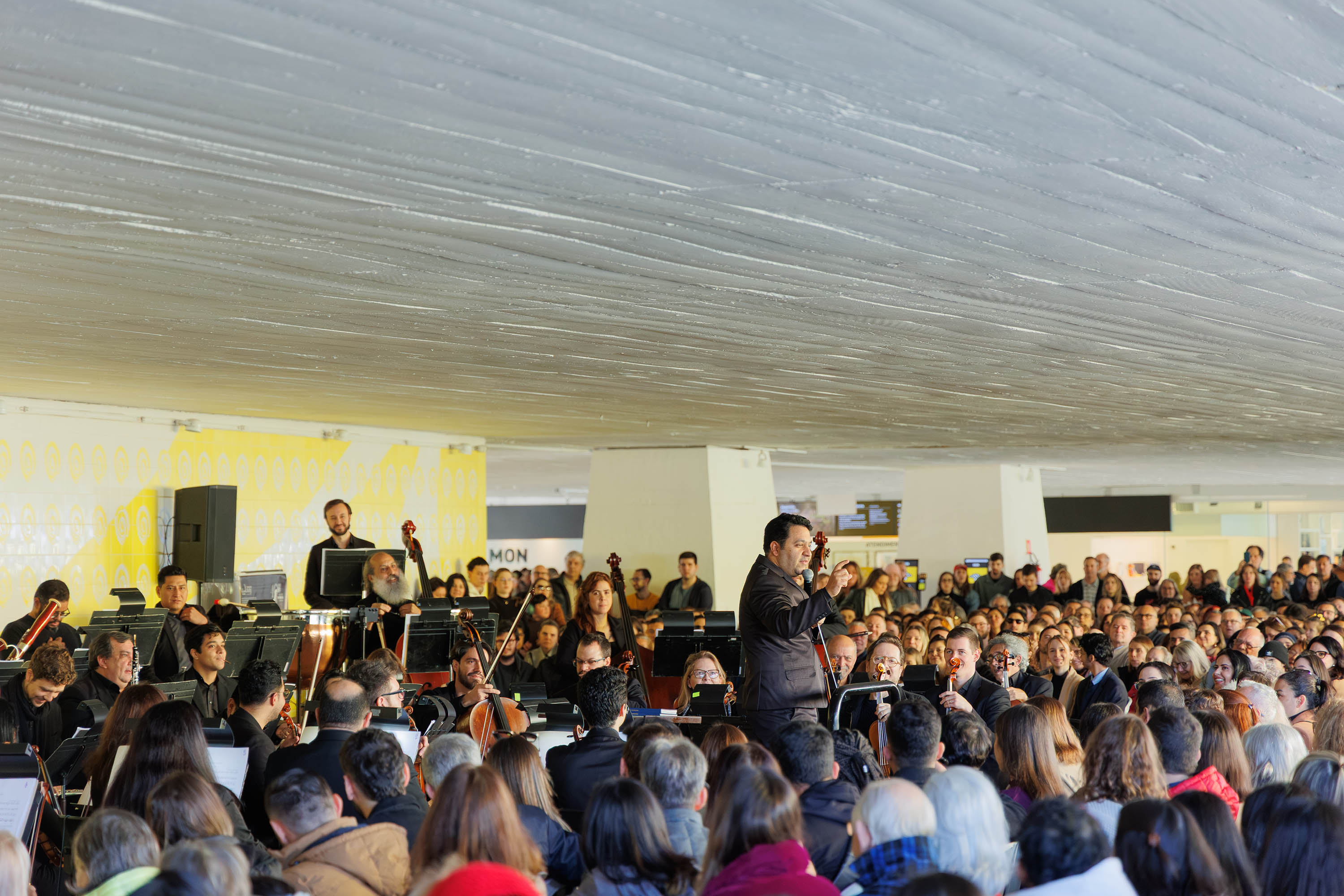 Orquestra Sinfônica do Paraná volta ao MON com quarto concerto da série Mostly Mozart
