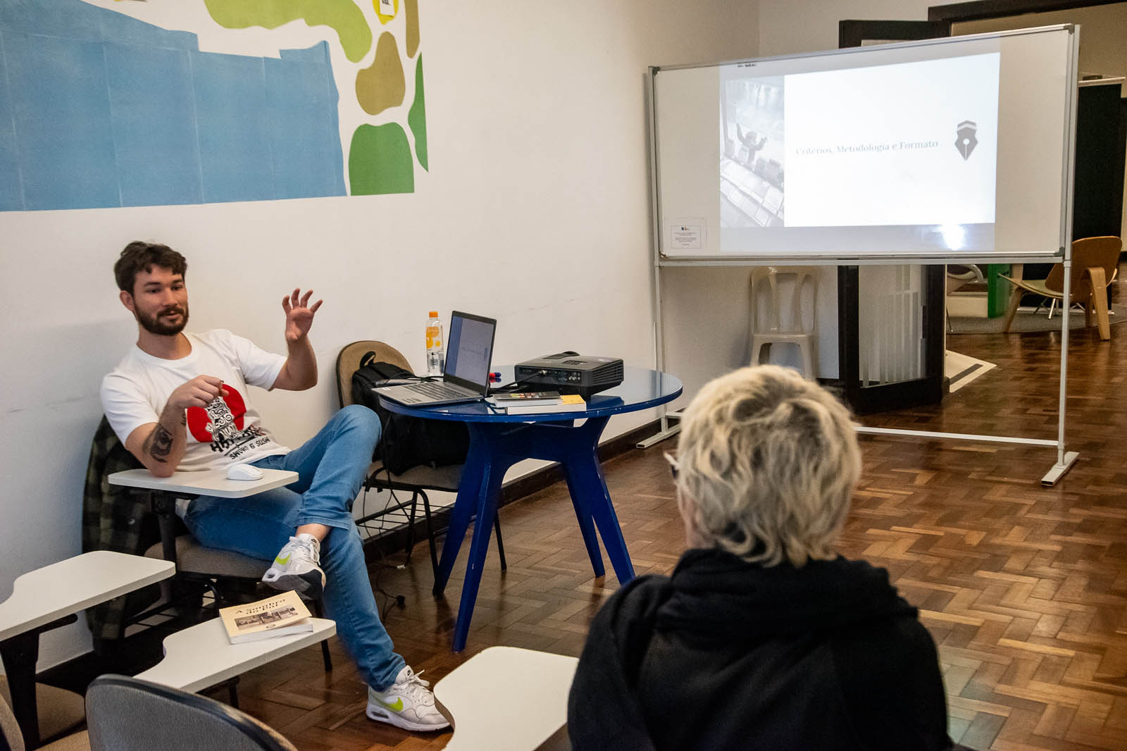 Biblioteca Pública do Paraná (BPP)   - Novas Prosas | Palestra Projeto de análise da prosa paranaense contemporânea, com Sandro Bier e Henrique Dias Pereira.
