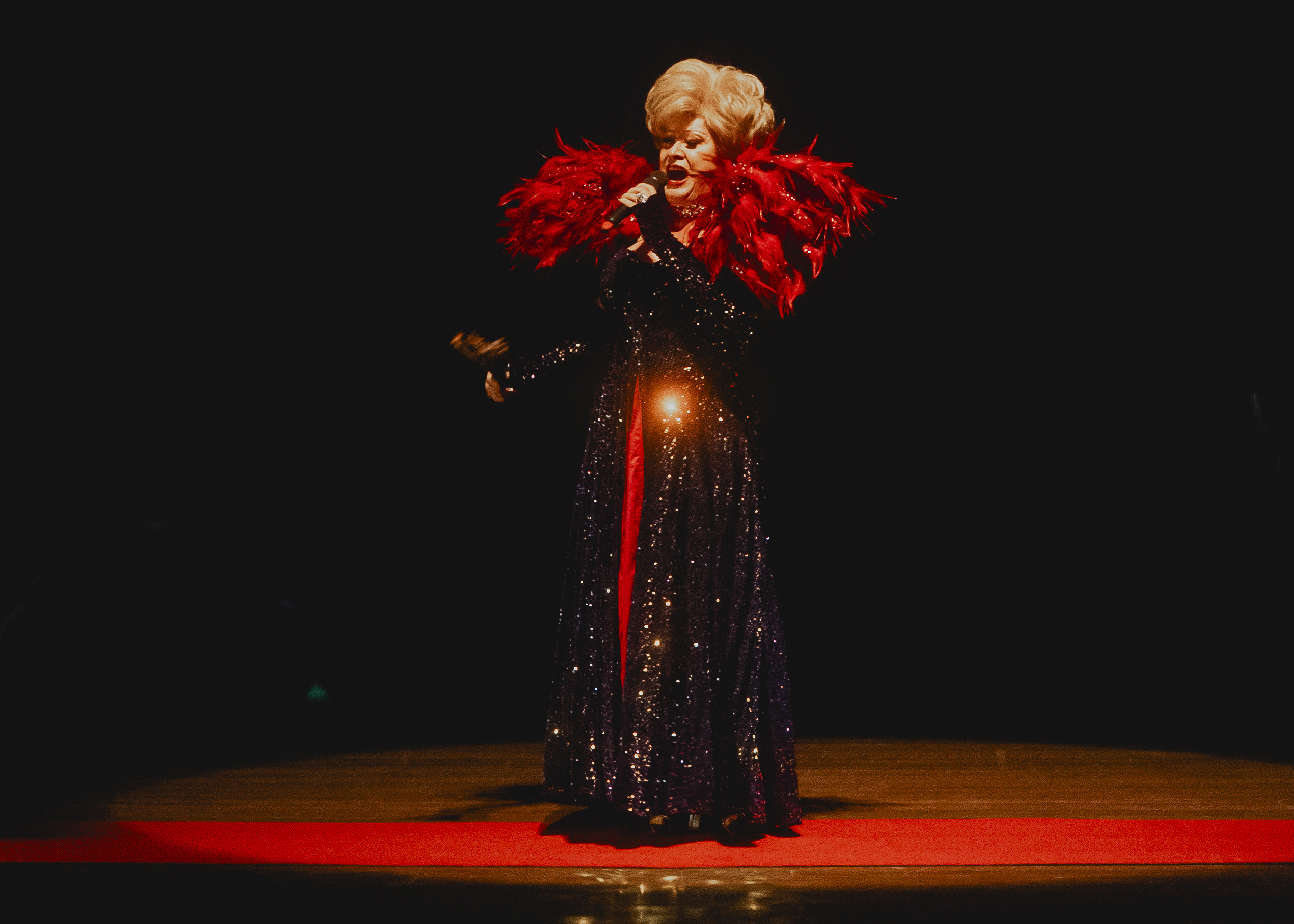 Centro Cultural Teatro Guaíra - Auditório Salvador de Ferrante (Guairinha)  -  Ser Mulher Não É Para Qualquer Um – Em 2025, Nany People celebra diversos marcos importantes: 60 anos de idade, 50 anos de carreira, 40 anos da sua chegada a São Paulo e 30 de televisão