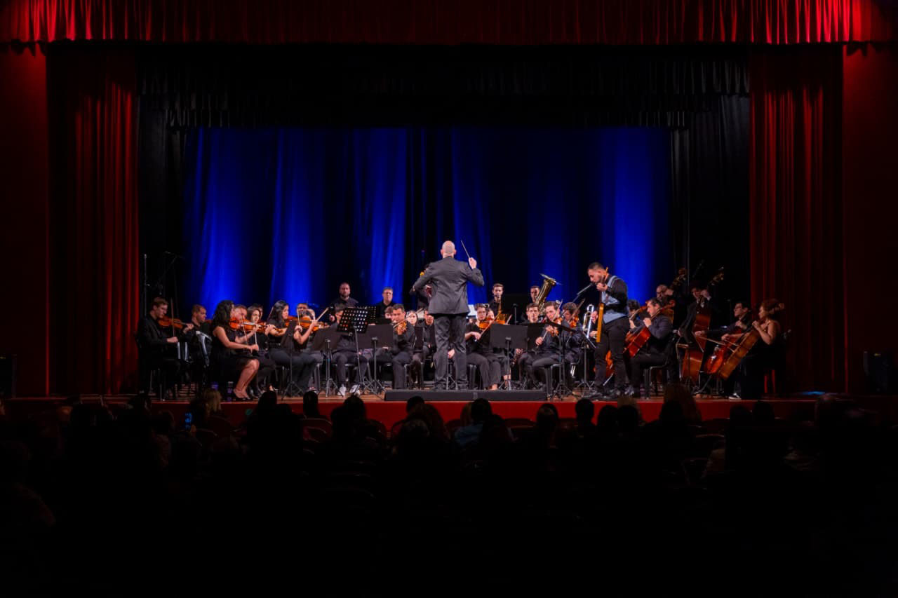 As exposições e atividades dos museus também chamam atenção entre as atrações da semana. O MON abre “O Mundo Lúdico dos Mangás e Animes”; no MAC-PR o público pode conhecer EntreLinhas, Cores e Linguagens, que comemora os 55 anos do Museu.