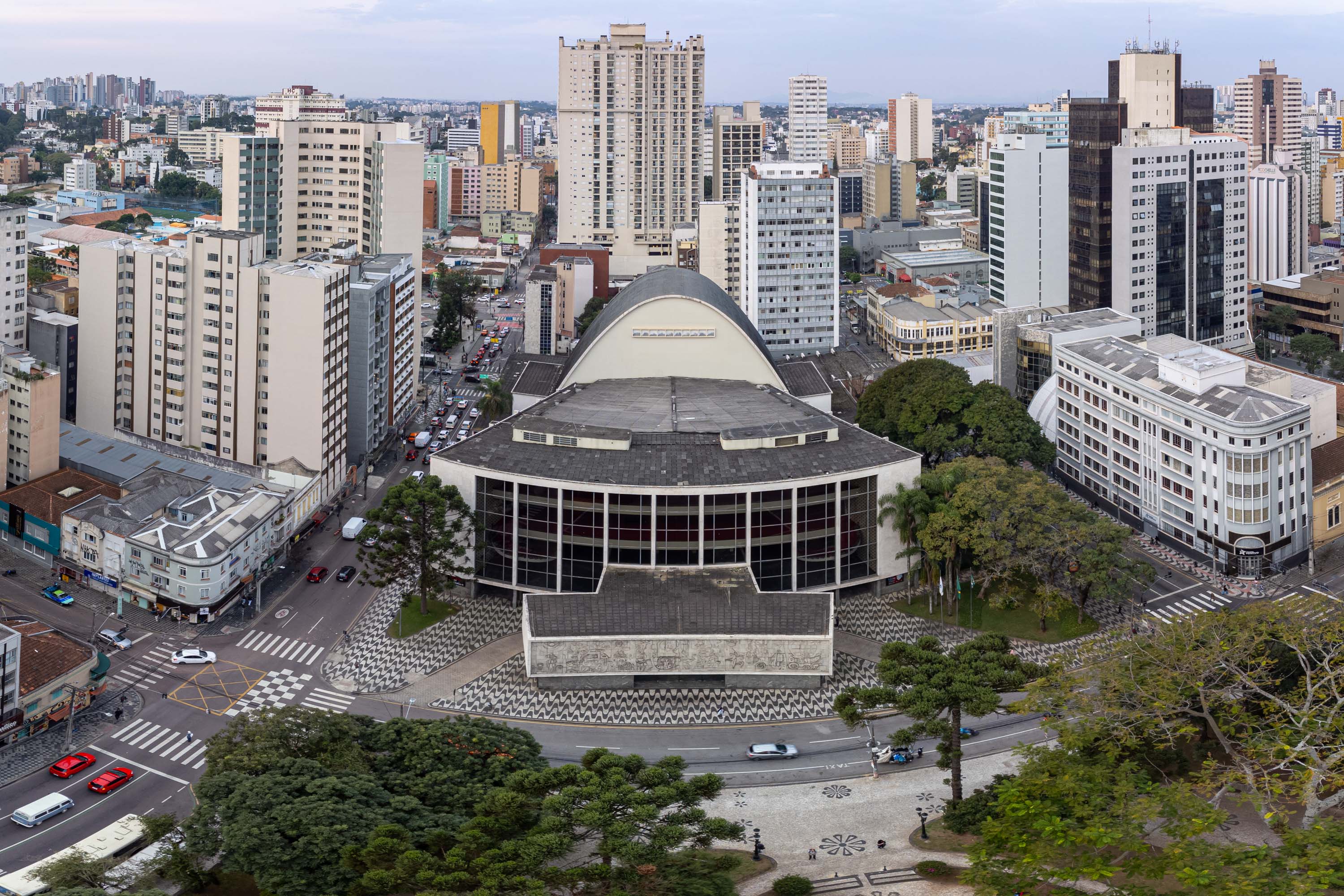 Teatro Guaíra será cenário da abertura oficial do Natal de Curitiba 2025