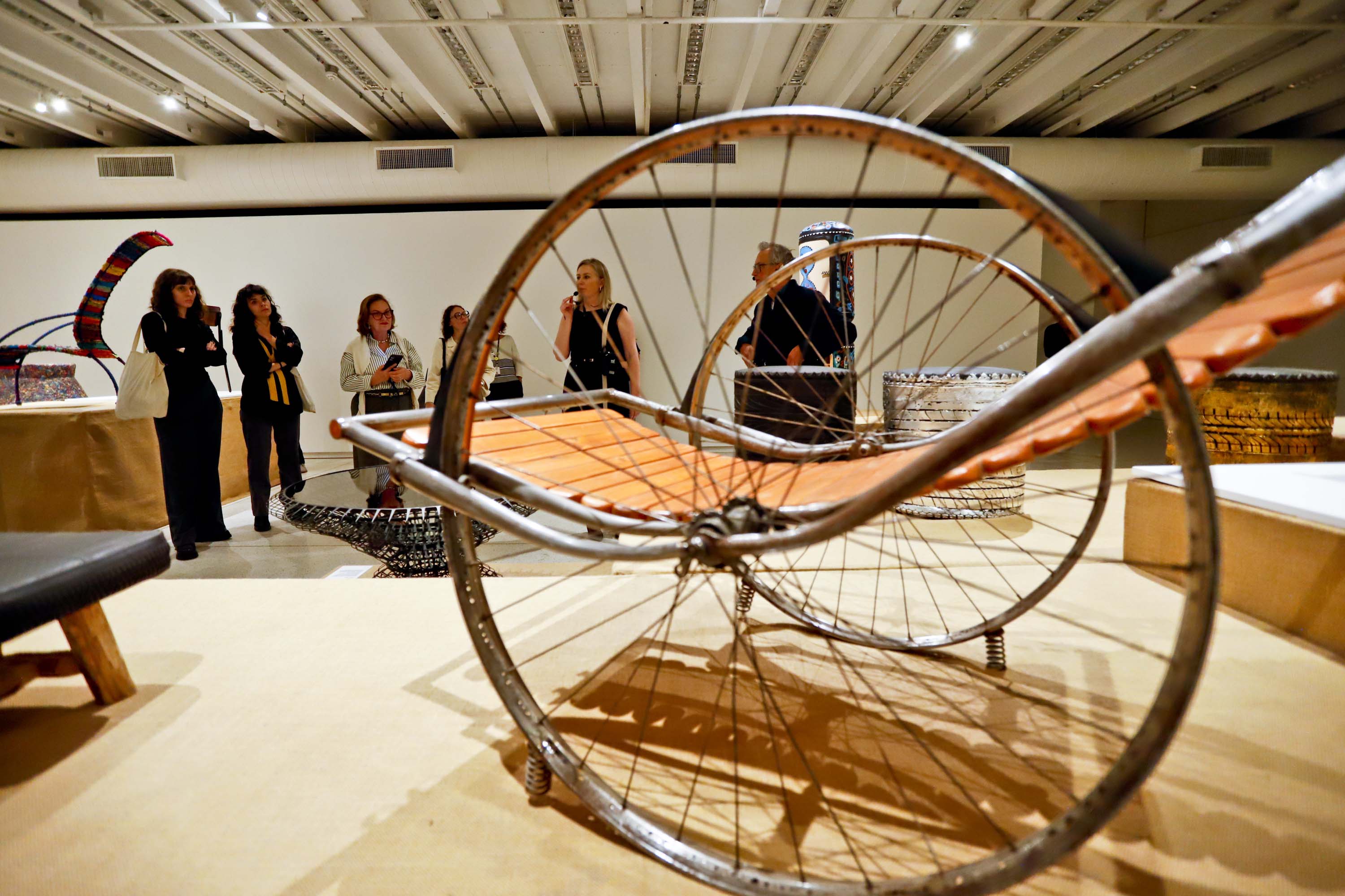 MON oferece visitas mediadas com a curadora Adélia Borges