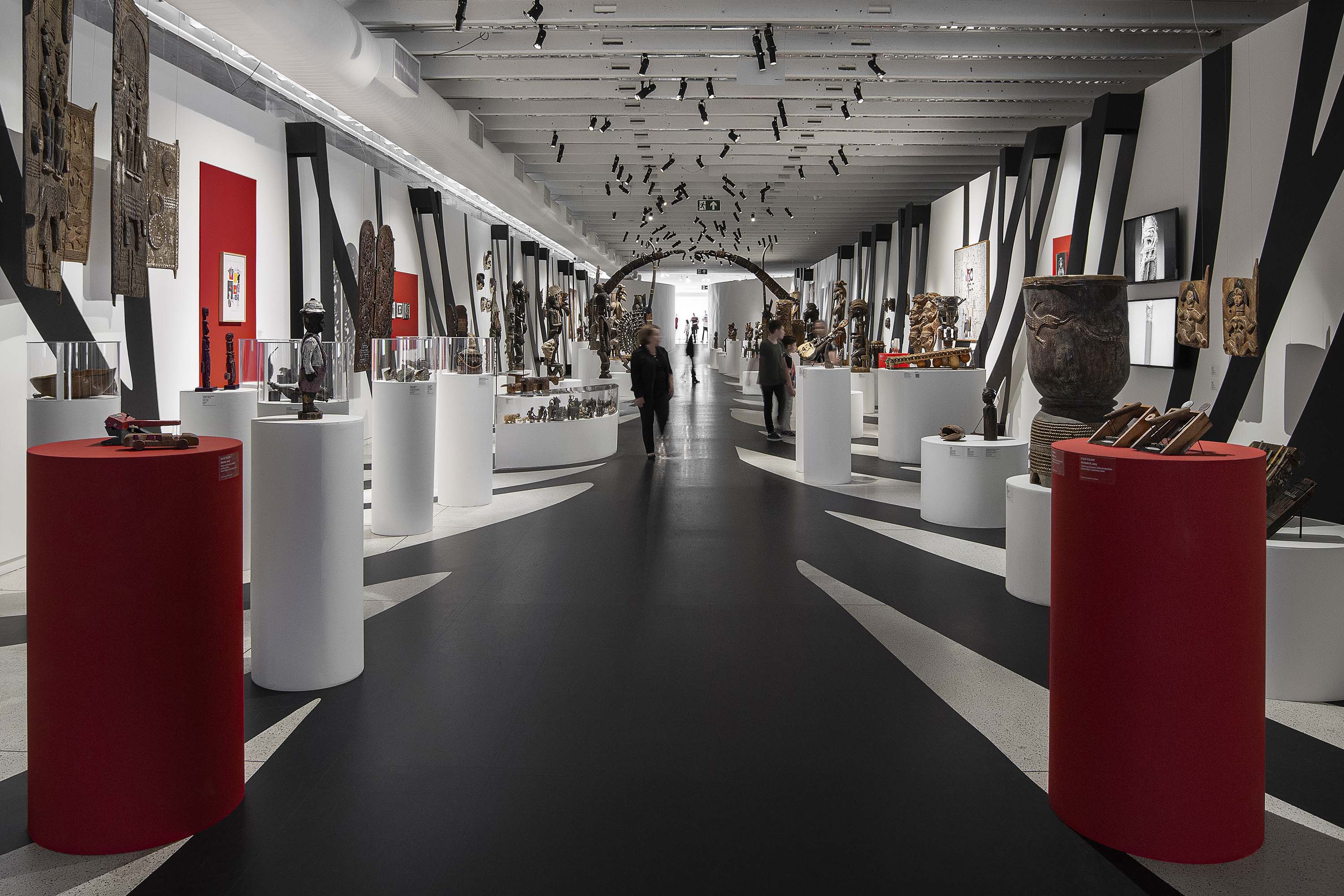 Nova exposição africana do MON ganha novo diálogo com a arte contemporânea