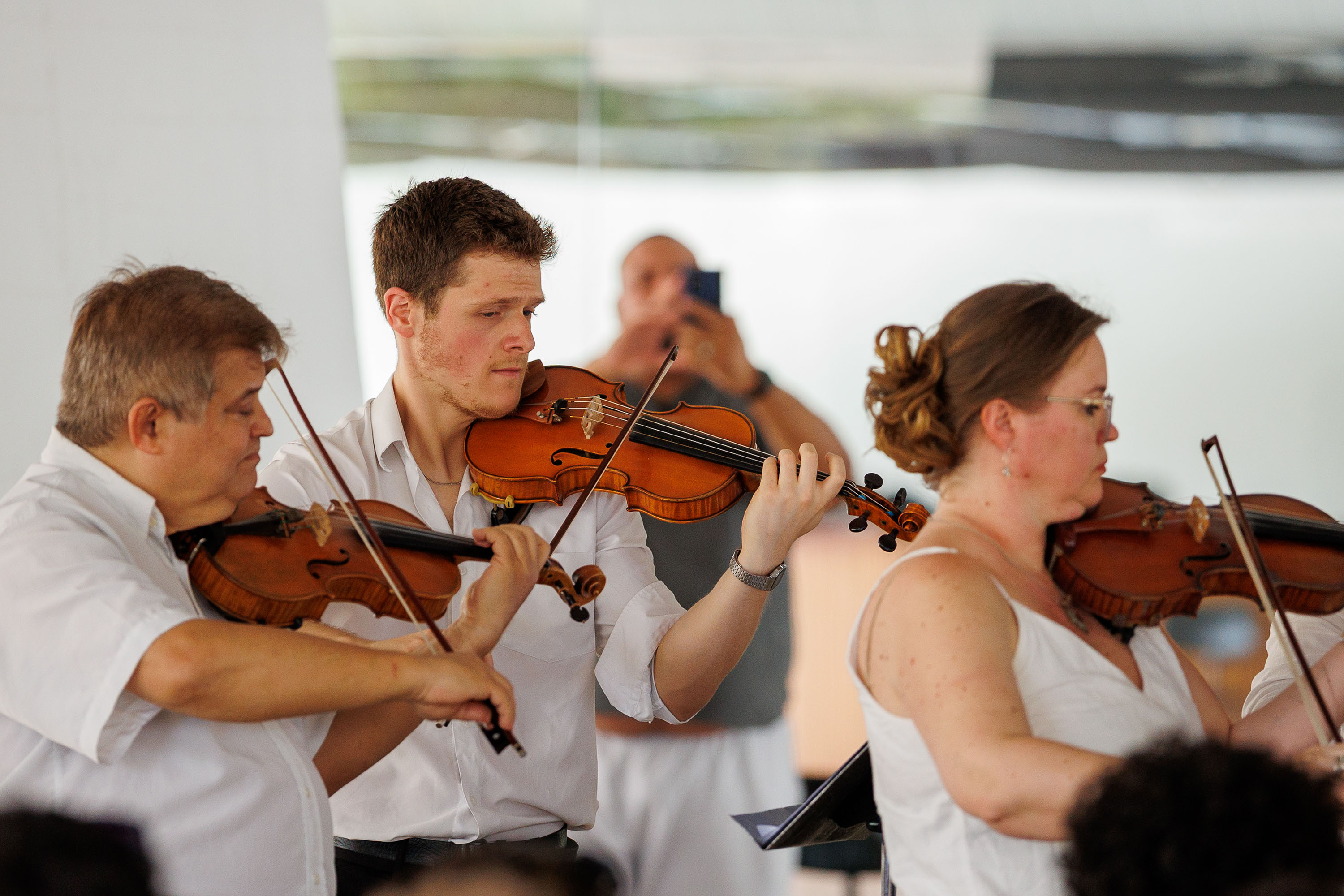 Encerramento da série “Mostly Mozart” leva música clássica a 800 pessoas no MON