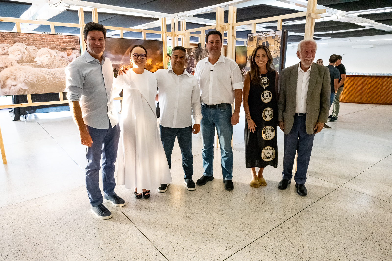 Governador participa de abertura da mostra fotográfica “Instante do Olhar”, no MON