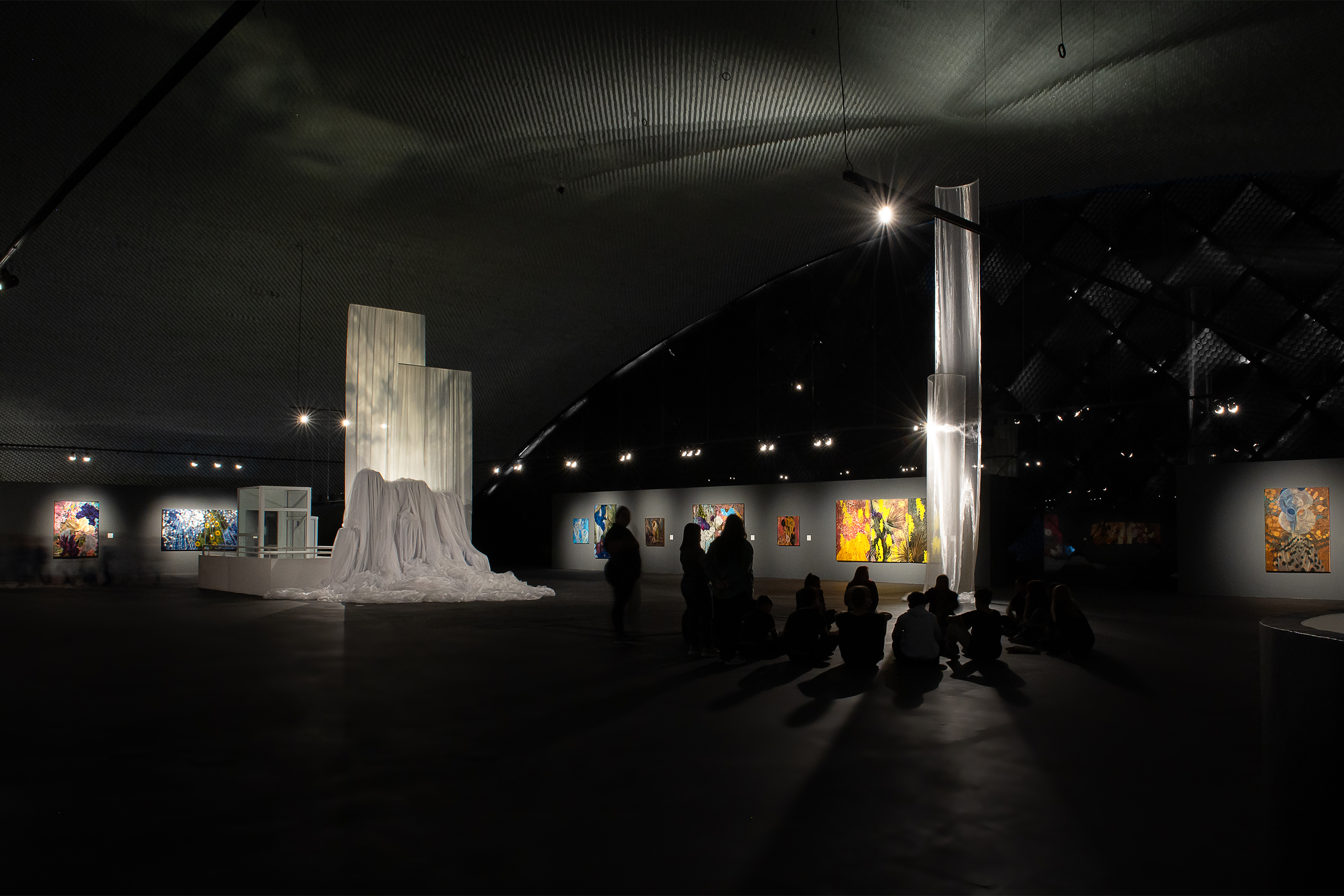 Ainda dá tempo: três exposições deixam catálogo do MON no domingo