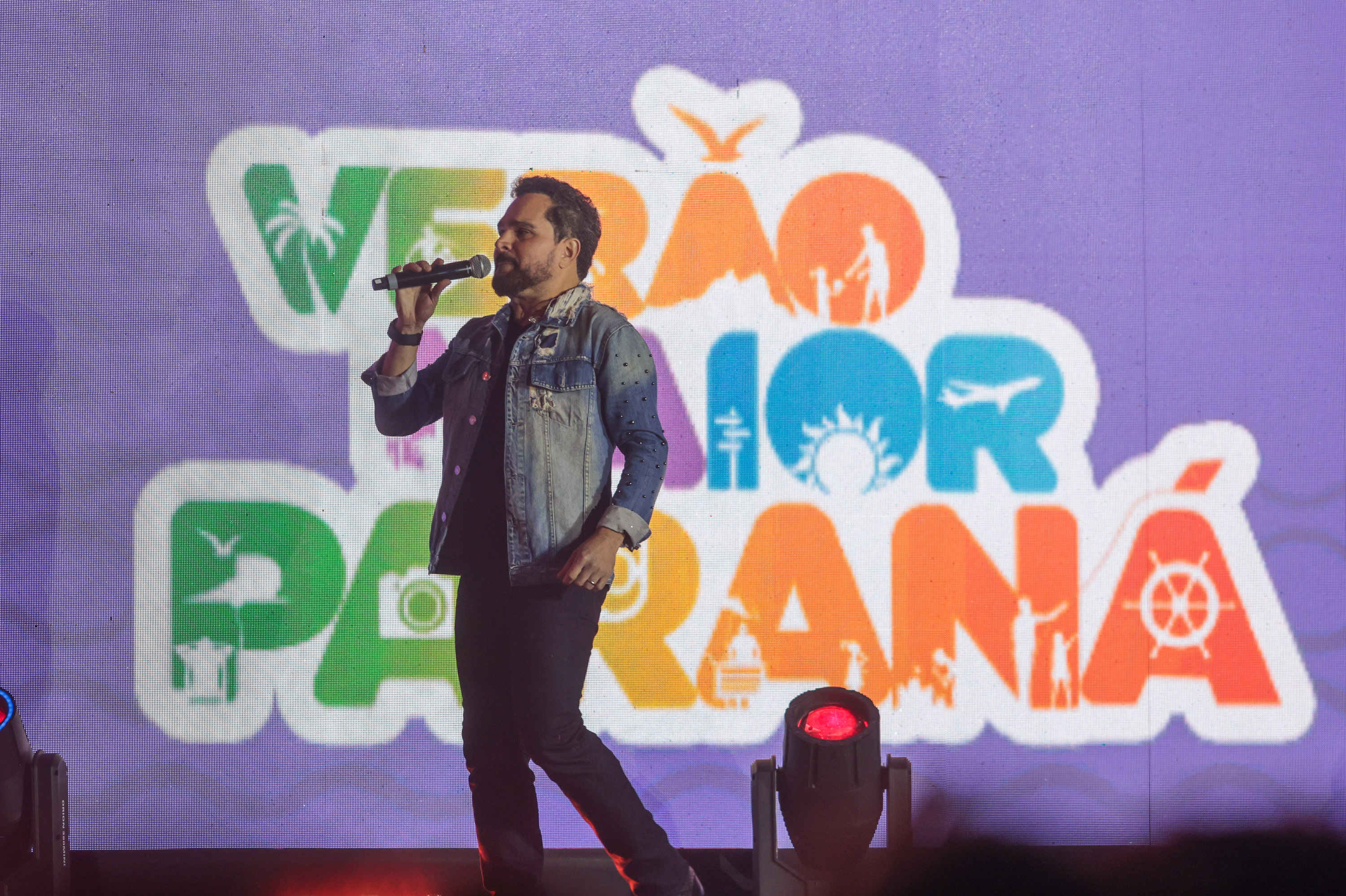 A dupla Zezé Di Camargo e Luciano durante a apresentação do seu show dentro da programação do Verão Maior Paraná, em Matinhos - 07/02/2026