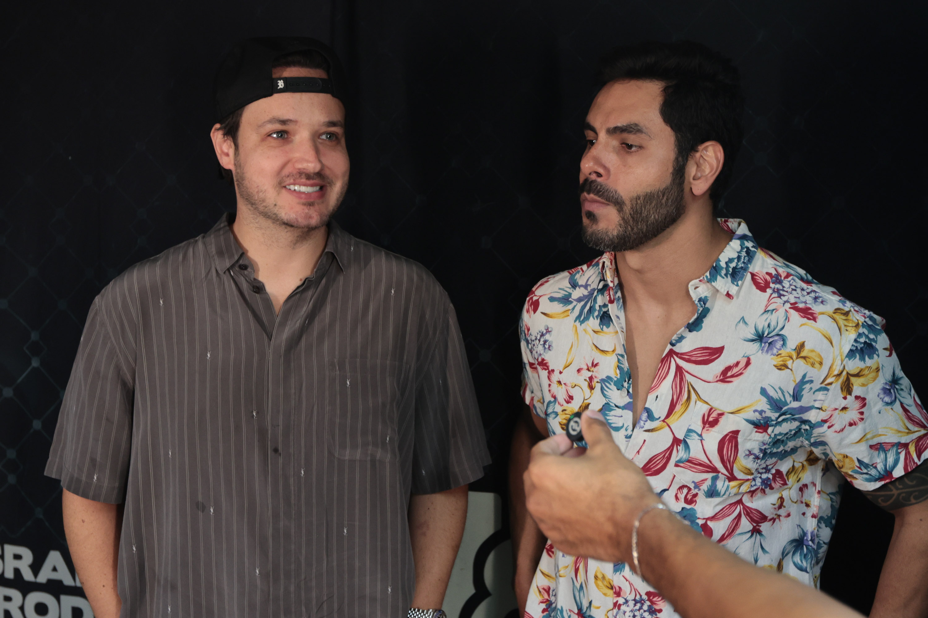 A dupla Israel e Rodolffo  durante  apresentação do seu  show  no Verão Maior Paraná, em Matinhos - 08/02/2026