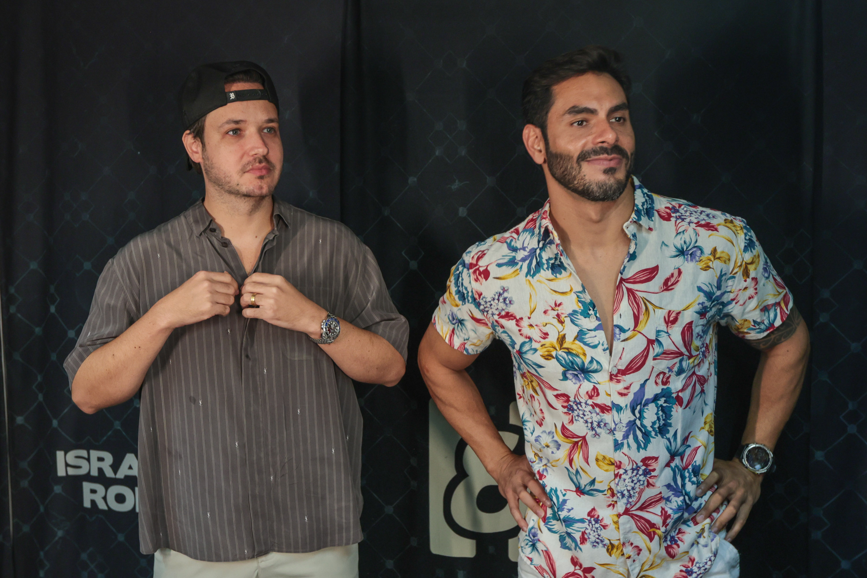 A dupla Israel e Rodolffo  durante  apresentação do seu  show  no Verão Maior Paraná, em Matinhos - 08/02/2026