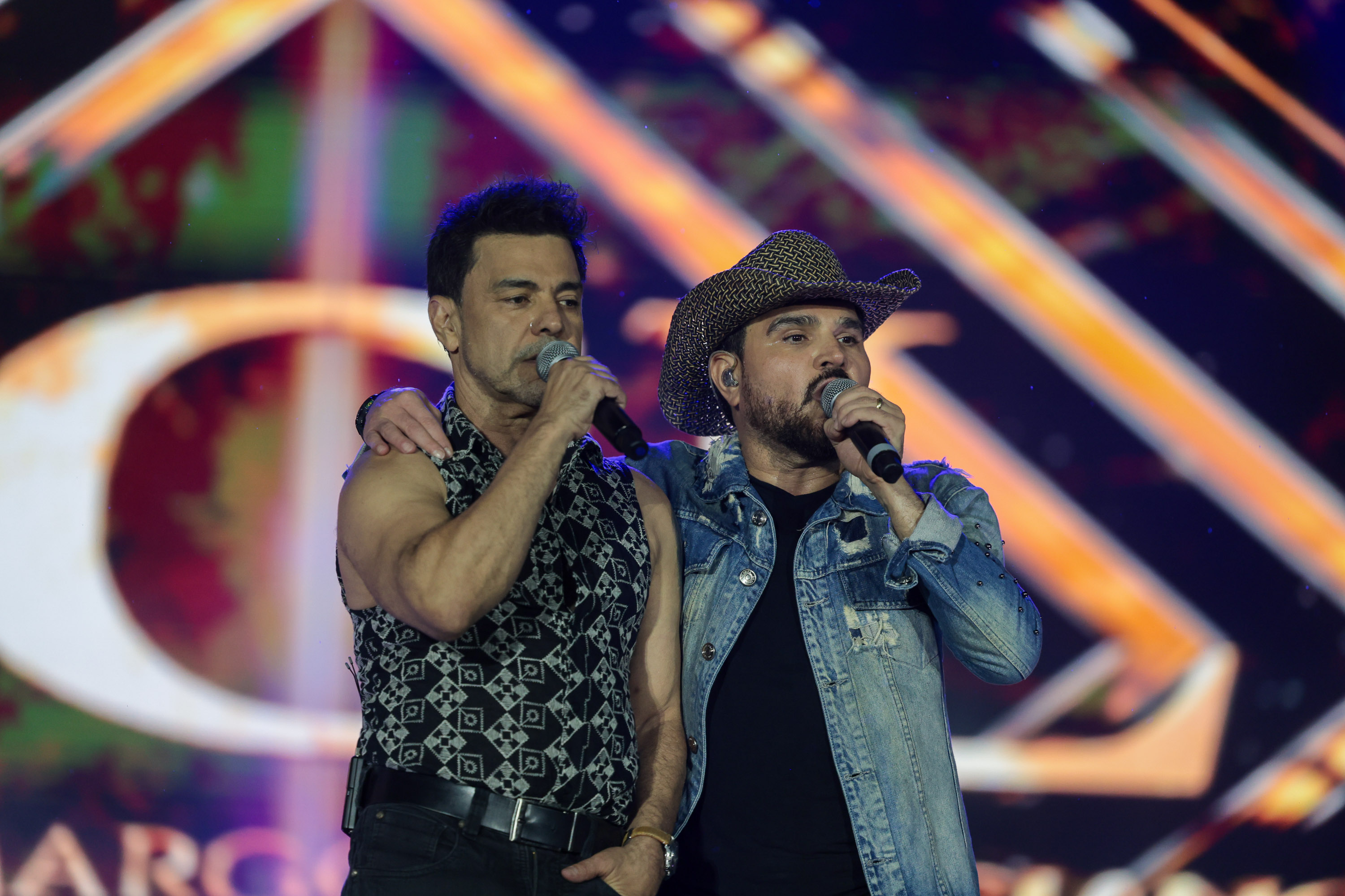A dupla Zezé Di Camargo e Luciano durante a apresentação do seu show dentro da programação do Verão Maior Paraná, em Matinhos - 07/02/2026