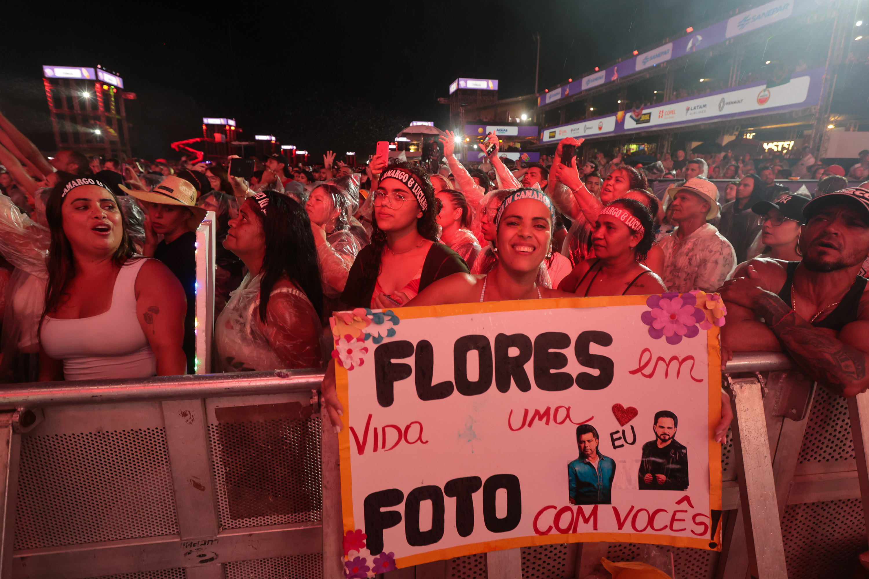 A dupla Zezé Di Camargo e Luciano durante a apresentação do seu show dentro da programação do Verão Maior Paraná, em Matinhos - 07/02/2026