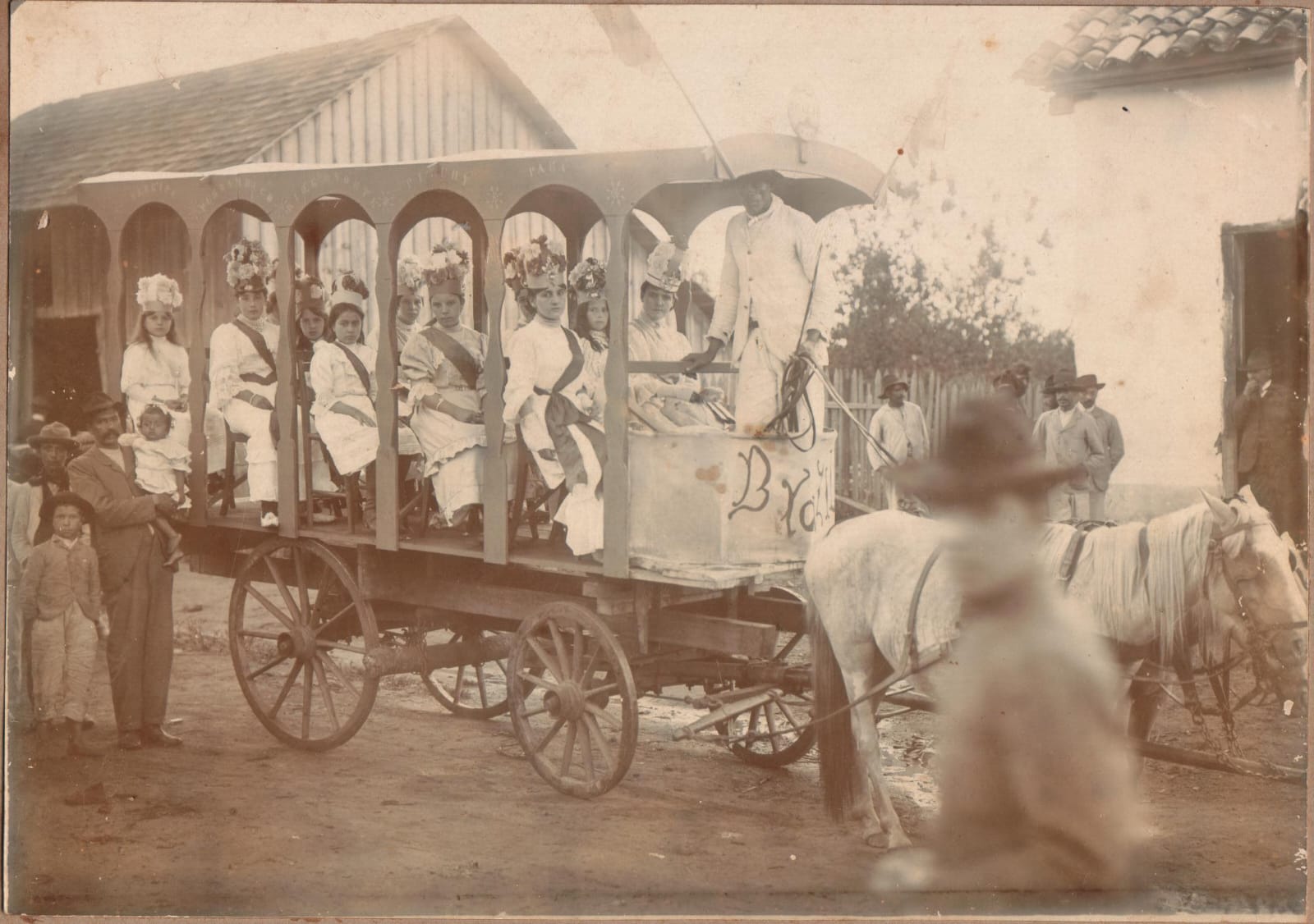 Carnaval em todo o Estado: conheça parte da história carnavalesca do Paraná