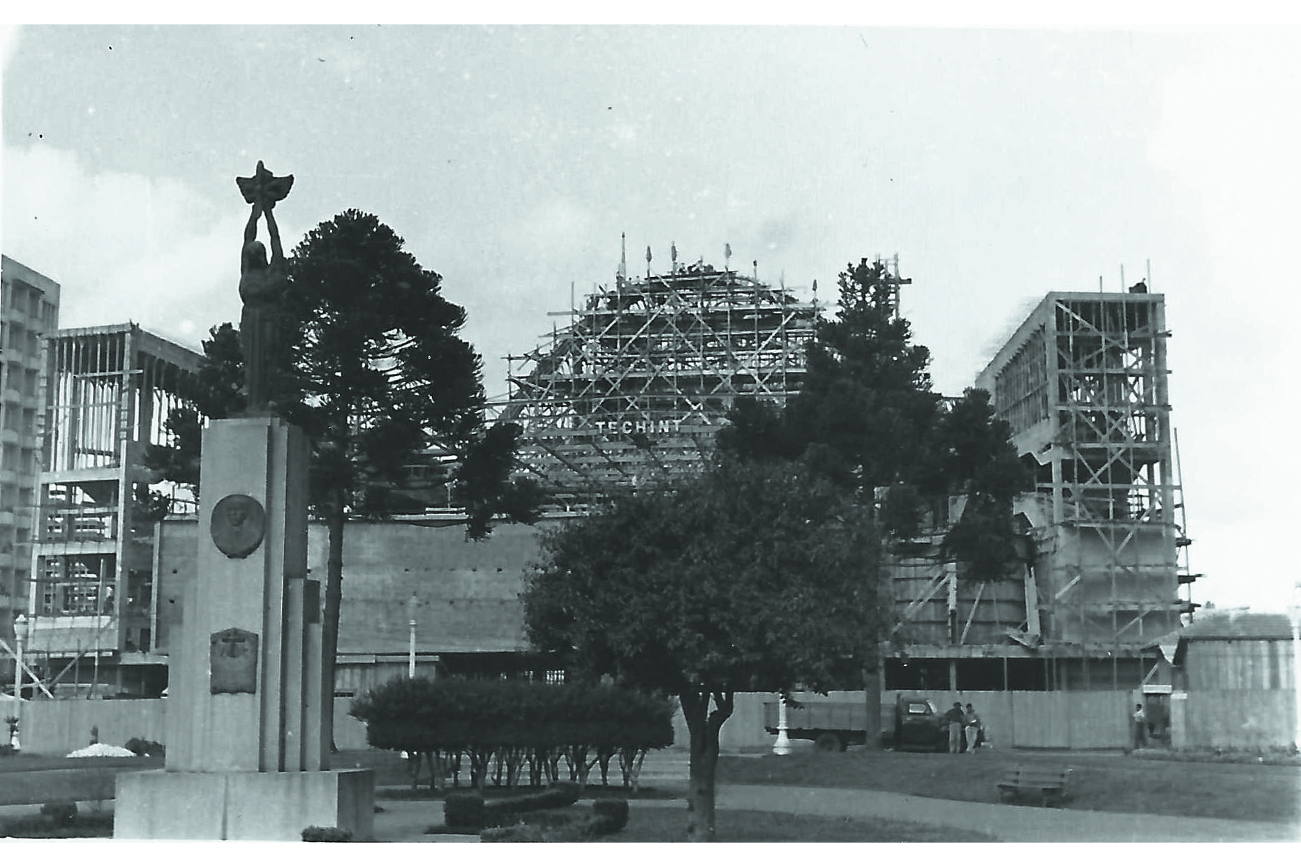 MON recebe projetos arquitetônicos icônicos do engenheiro Rubens Meister