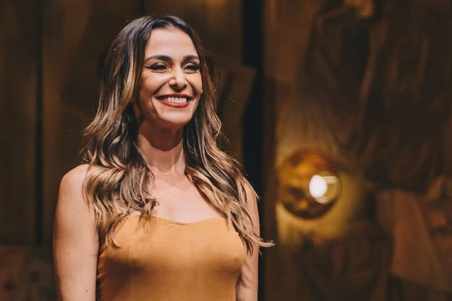 Mônica Martelli faz última apresentação de “Minha Vida em Marte” em Curitiba