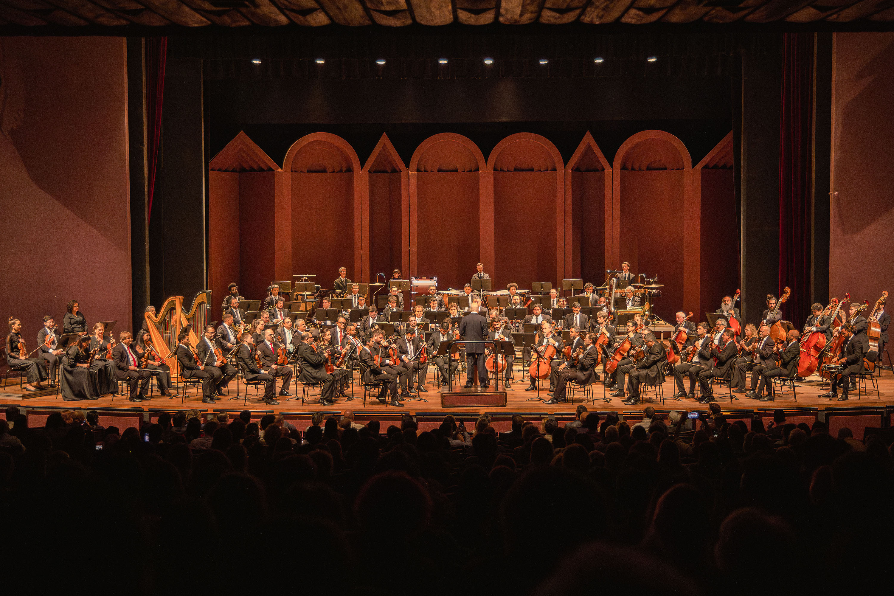 Orquestra Sinfônica estreia novo piano Steinway & Sons com o irlandês Barry Douglas