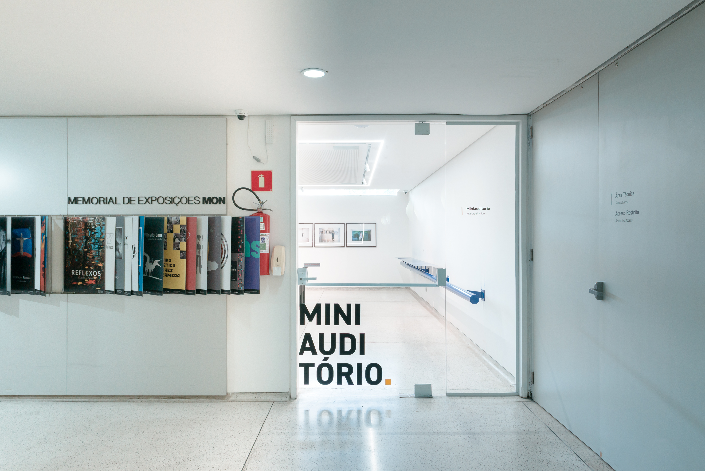 MON promove mesa-redonda e lançamento de catálogo sobre o artista Alberto Massuda