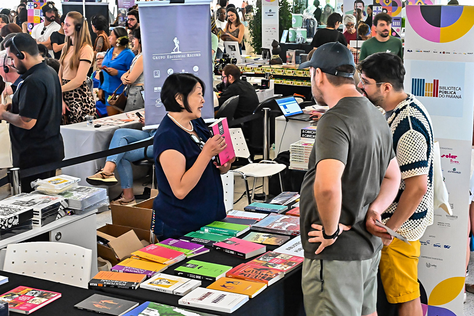 Estado leva cultura e turismo à primeira edição da Festa Literária do Paraná