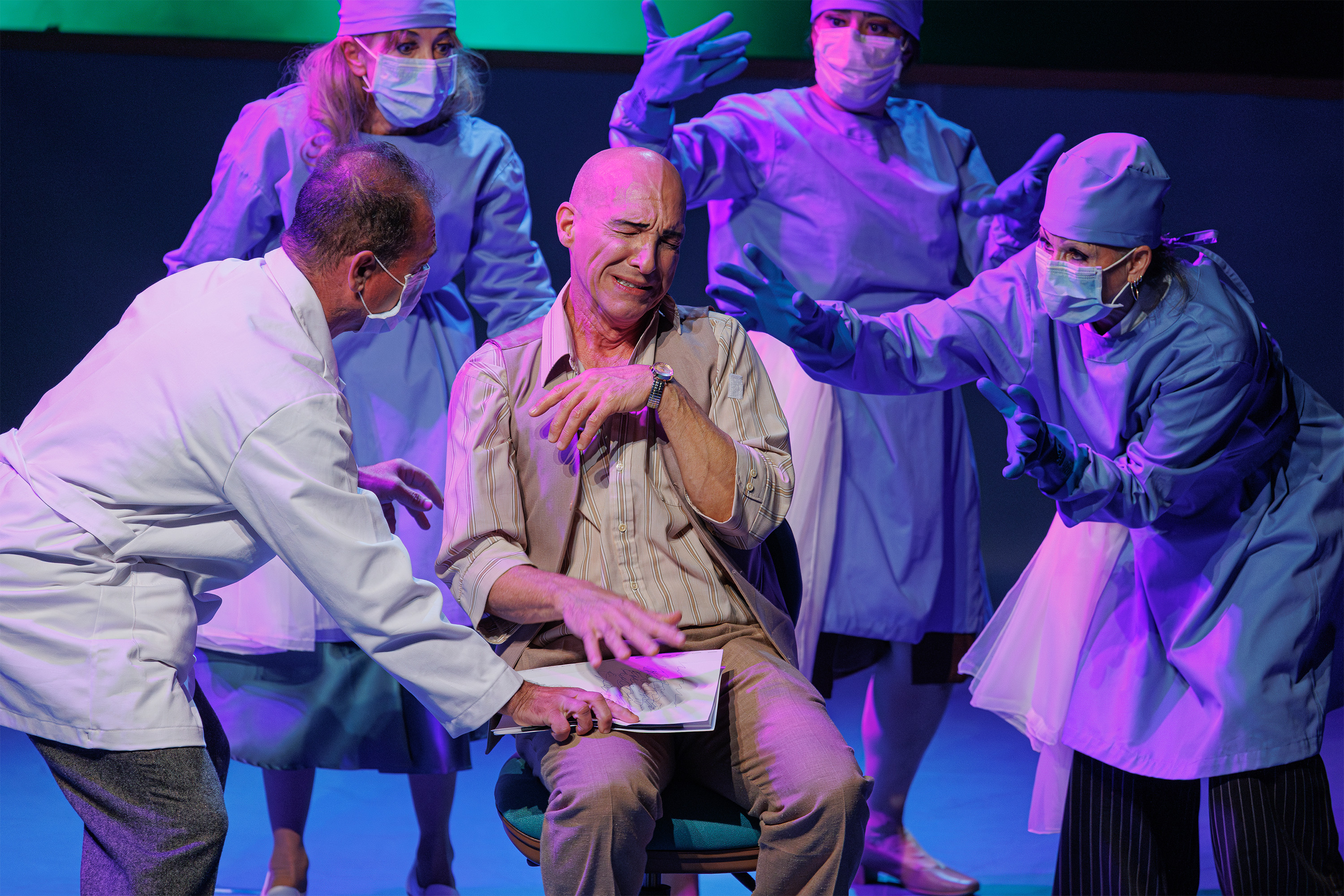 G2 do Teatro Guaíra encerra temporada de “Gregor” com lotação máxima