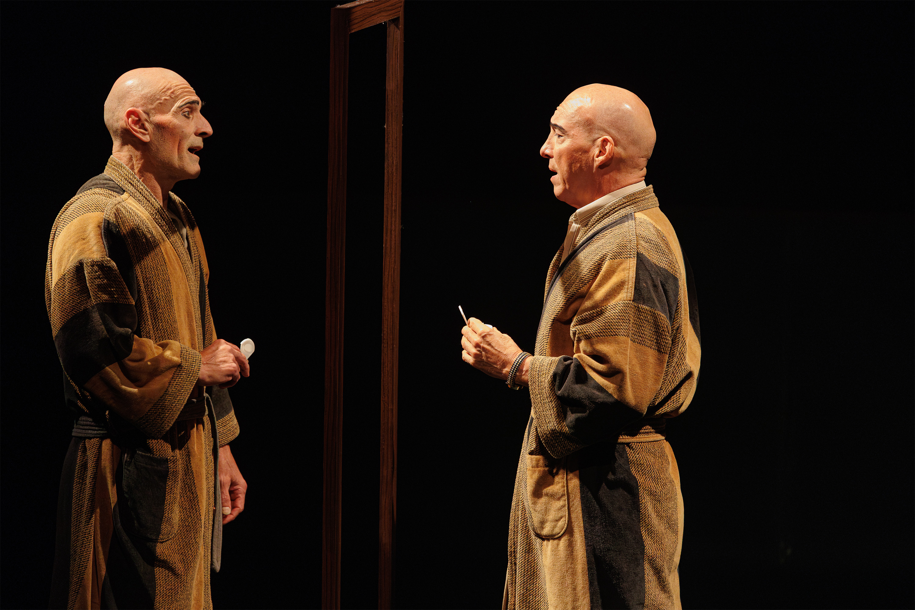 G2 do Teatro Guaíra encerra temporada de “Gregor” com lotação máxima