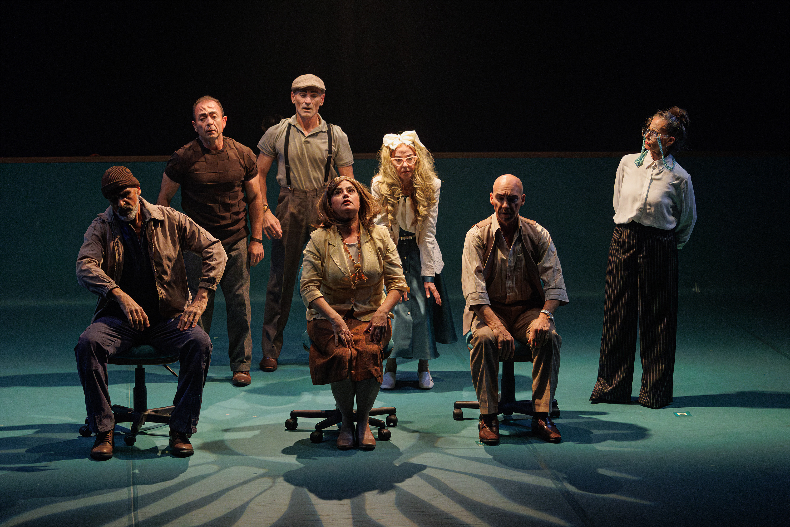 G2 do Teatro Guaíra encerra temporada de “Gregor” com lotação máxima